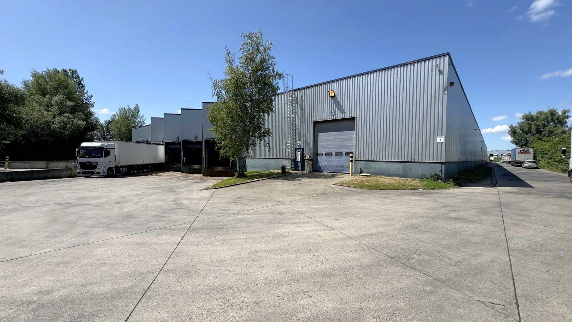 Logistieke loods te huur in I.Z. Krekelenberg Boom foto 11