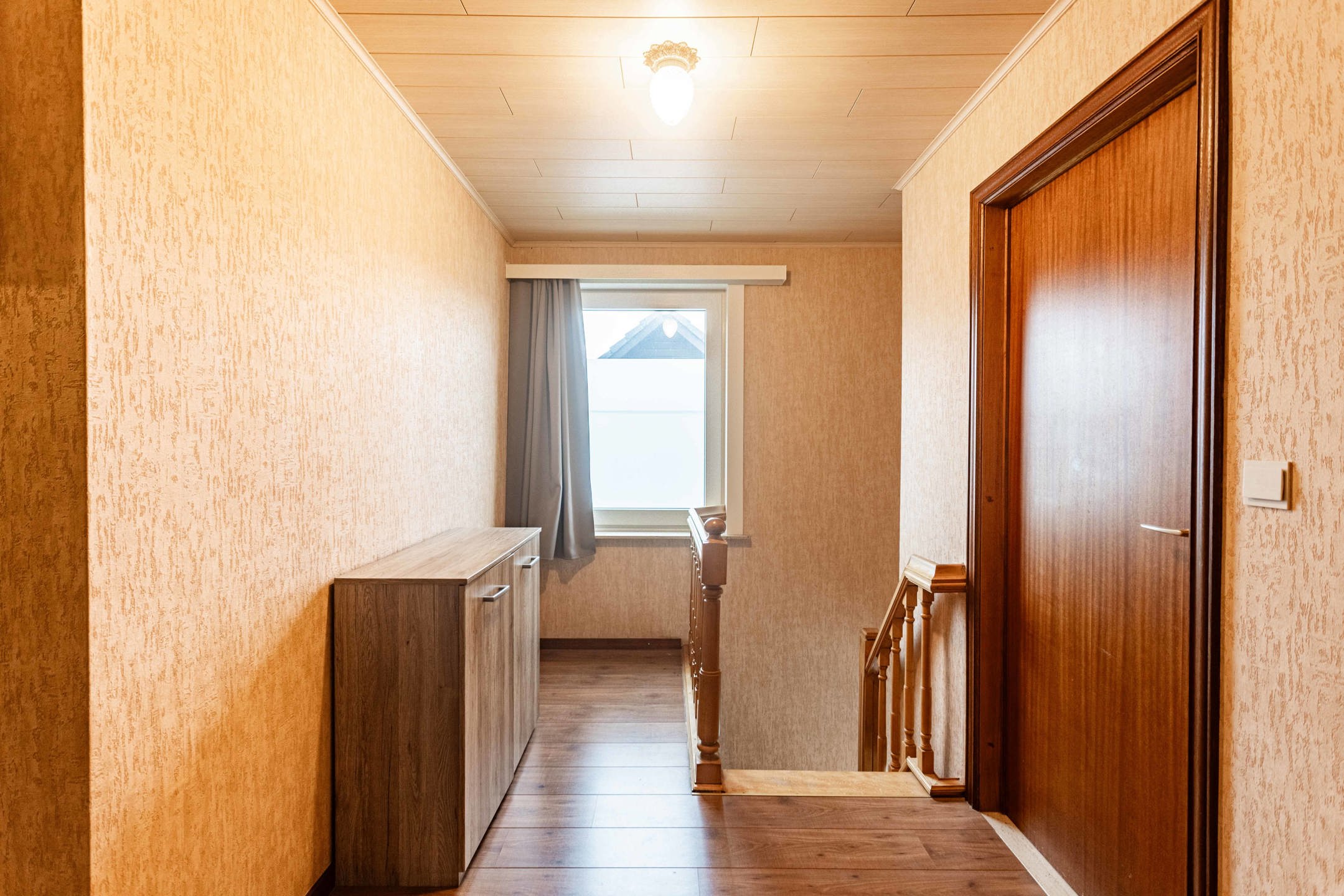 Instapklare gezinwoning op centrale ligging te Oudenaarde foto 9