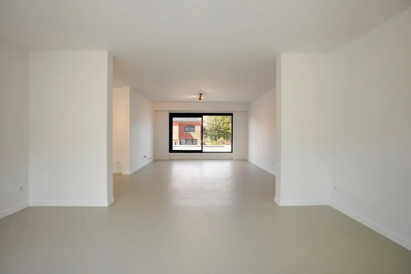 Gerenoveerd ruim en lichtrijk appartement met 2 slaapkamers en ruim terras - EPC label B foto 11