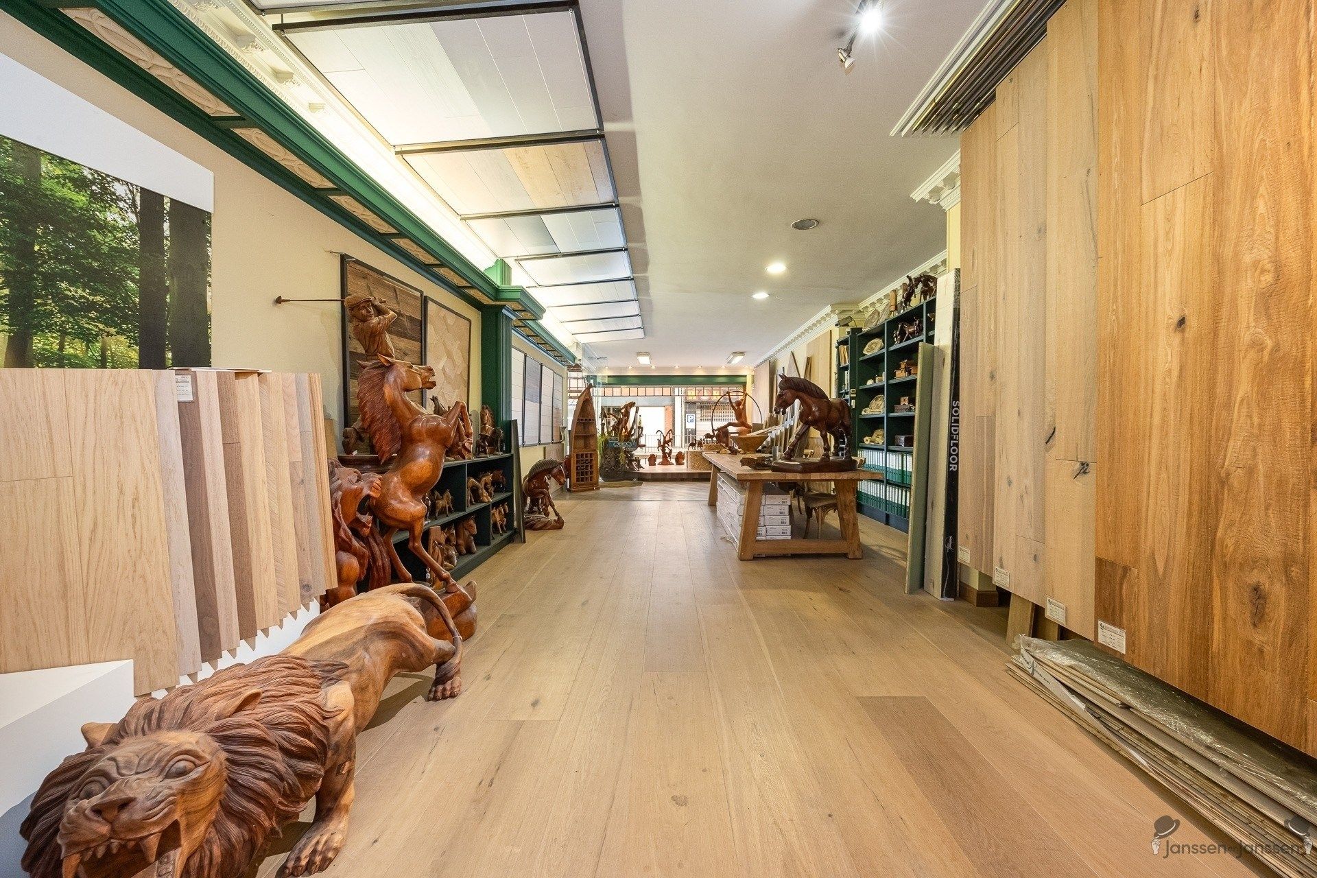 Uniek royaal handelshuis in centrum Antwerpen foto 8