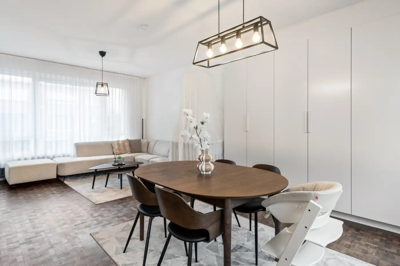 Energiezuinige, instapklare woning met 3 slpk., tuin en inpandige garage foto {{pictureIndex}}