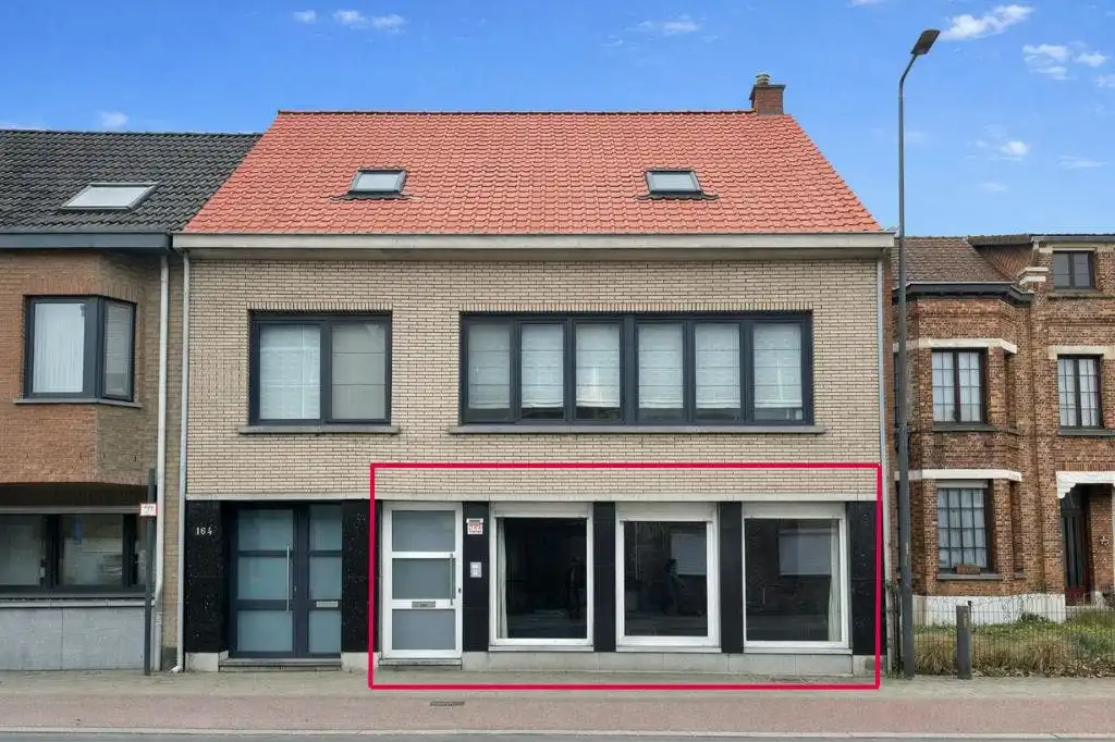 Hoofdfoto van de publicatie: Gelijkvloers appartement met 4 slaapkamers (EPC C-F)