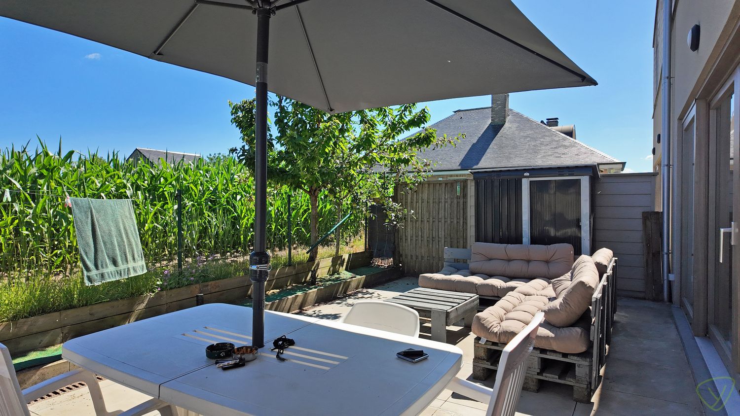 Charmant gerenoveerde woning gelegen te Adegem! foto 5