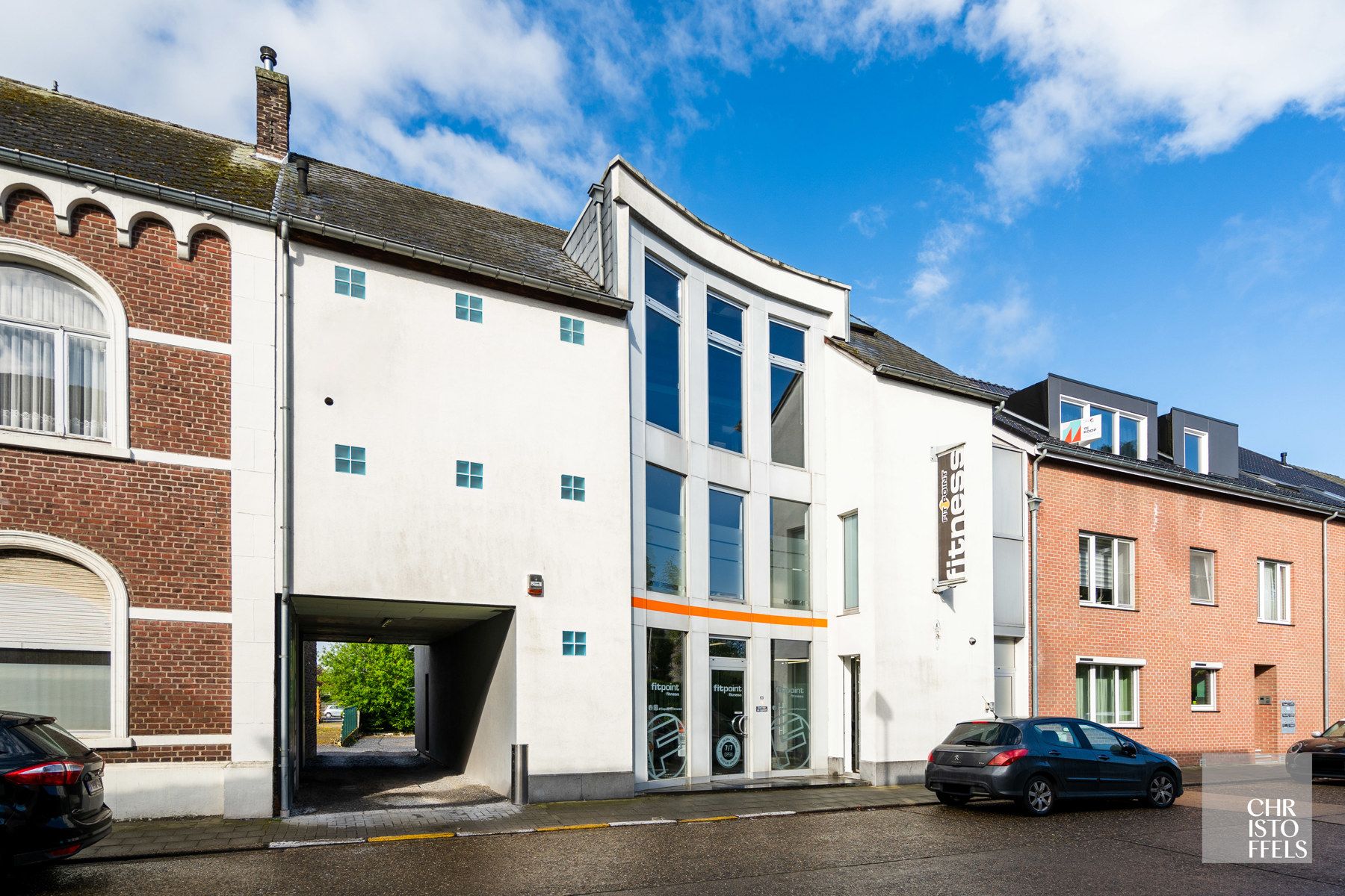 3-slaapkamer loft van 189m2 met carport in het centrum van Hechtel! foto 18