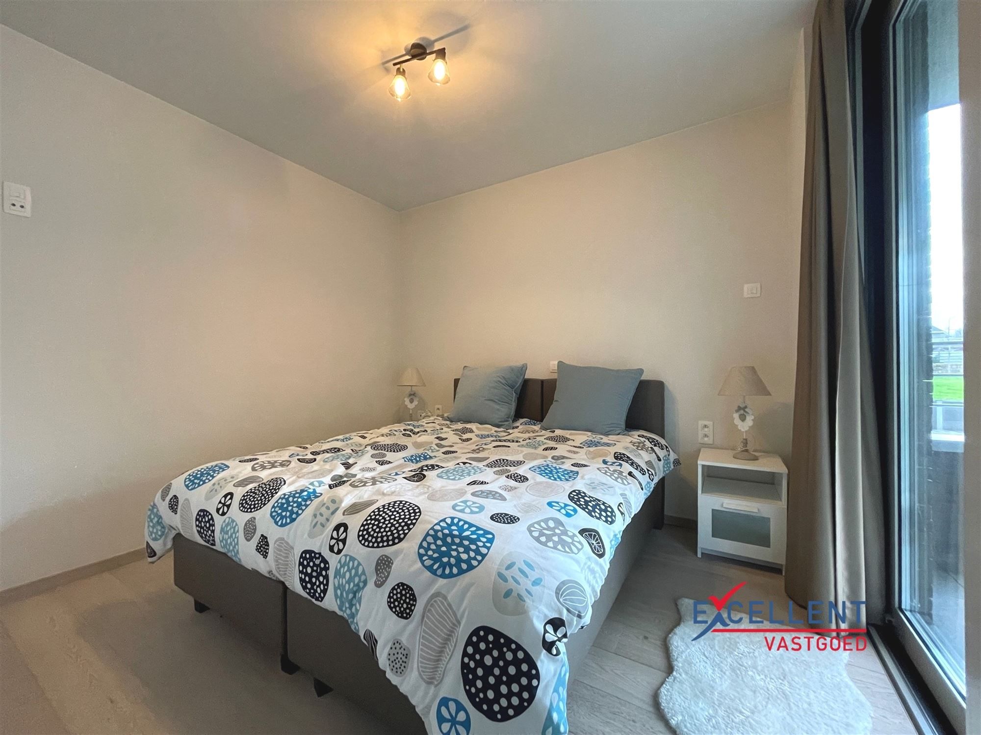 Moderne instapklare service flat in residentie Leiedam te huur foto 6