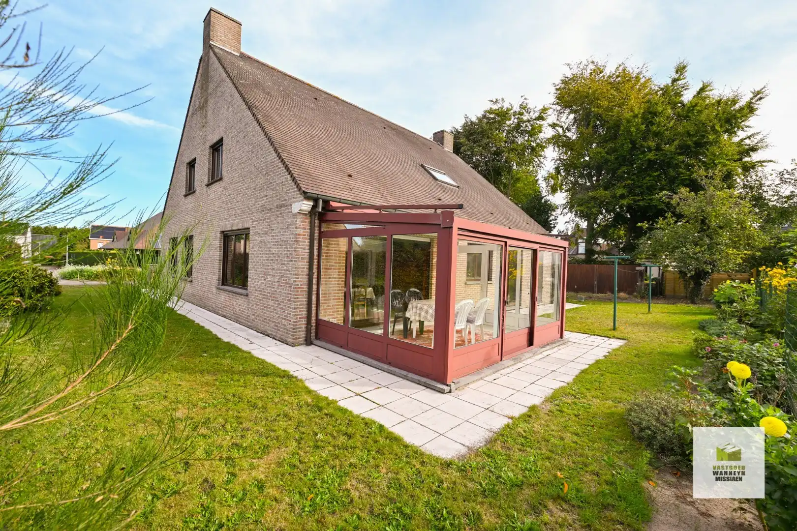 Zeer centraal en rustig gelegen ruime woning met 5 slaapkamers foto 2