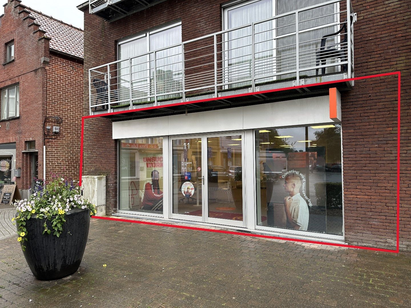 Kantoor/winkelruimte (190 m²), Burg Torhout foto 1