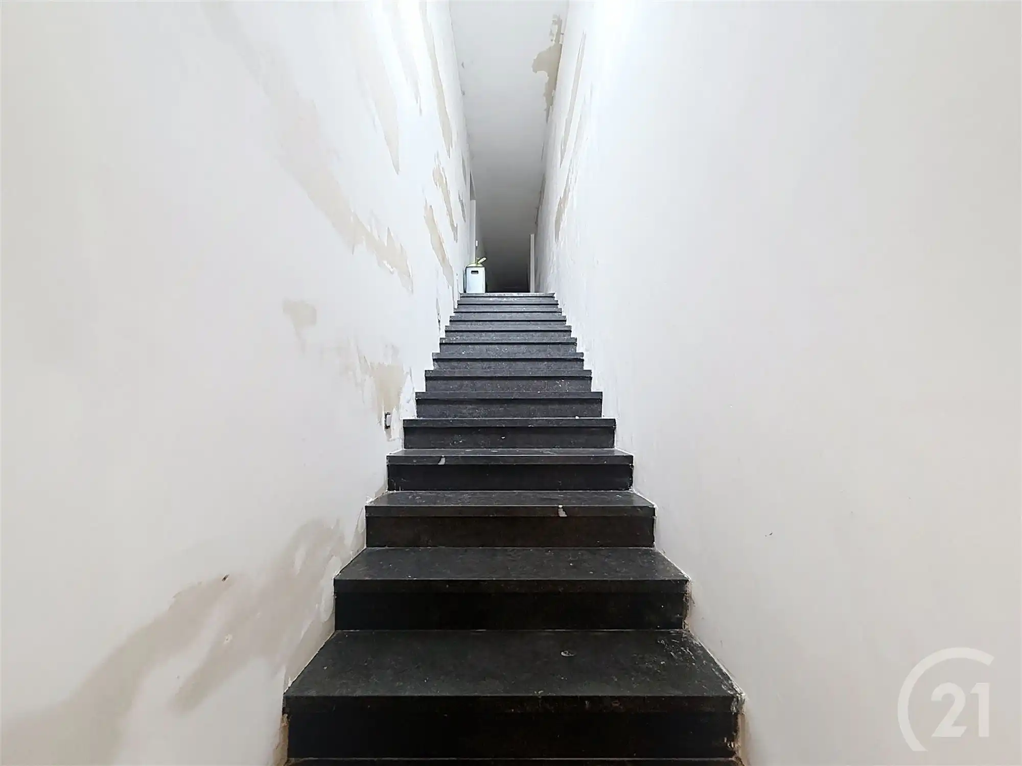 Ruime gezinswoning met 5 slaapkamers in centrum foto 18