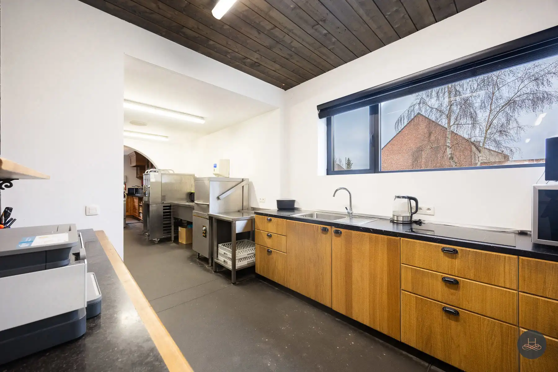 Broodjeszaak op strategisch zeer aantrekkelijke locatie foto 17