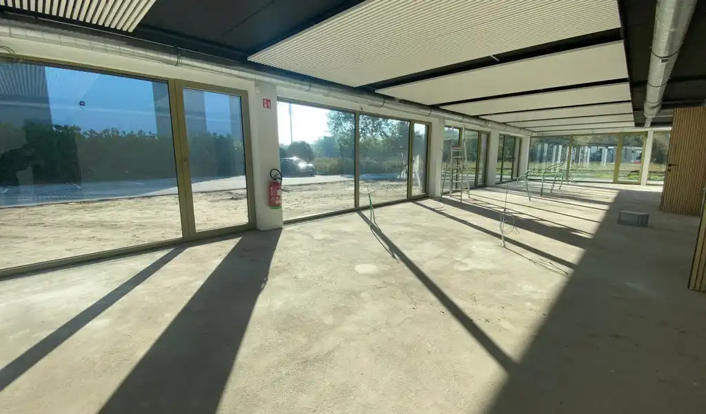 Magazijn te huur langs E34 in Turnhout foto 13