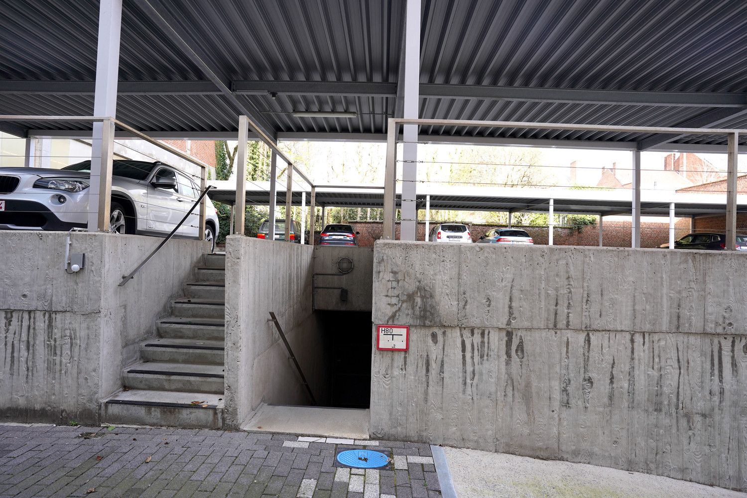 Dubbele garage te koop nabij het centrum van Kortrijk foto 7