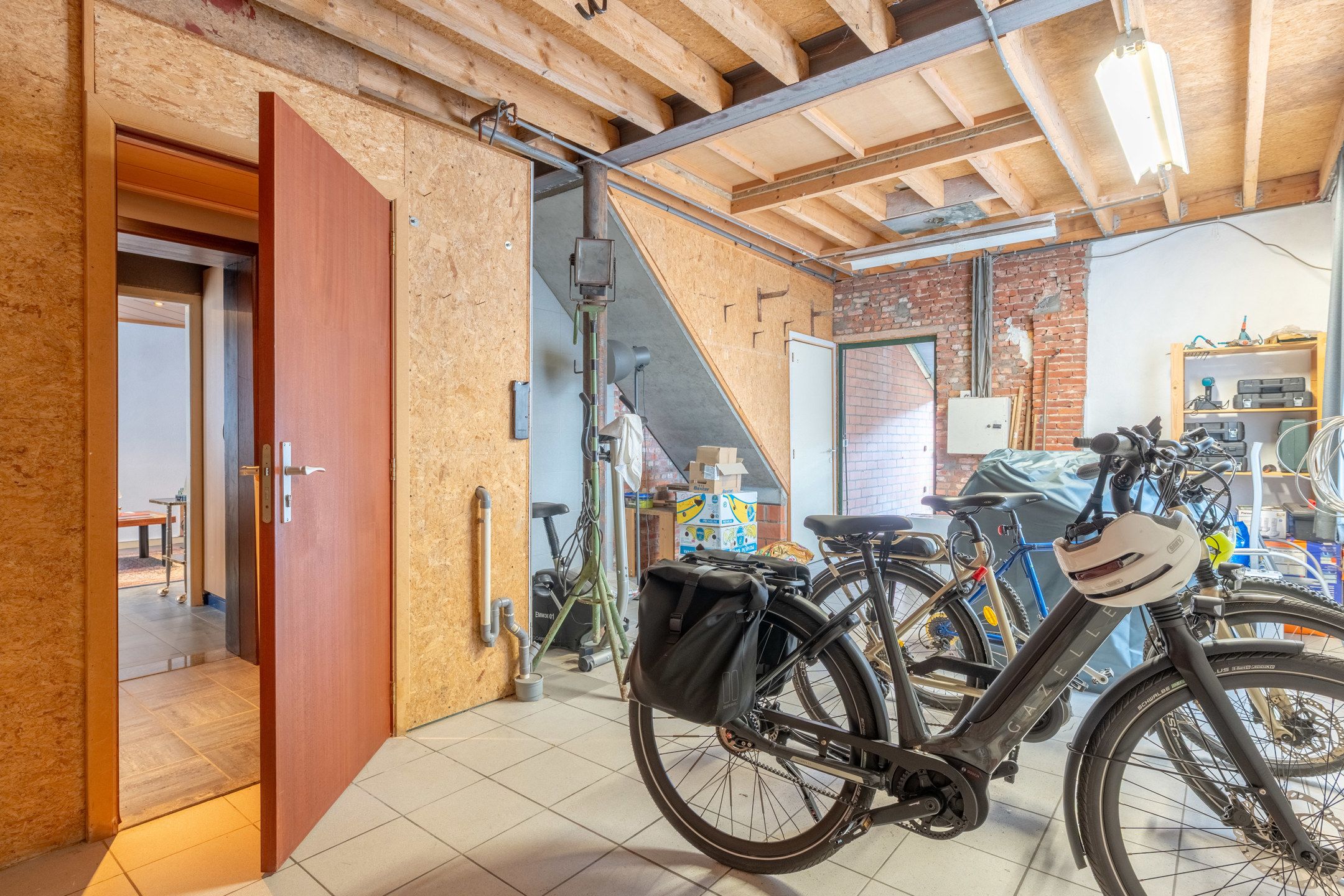 Te renoveren woning met tuin nabij centrum Vosselaar. foto 16