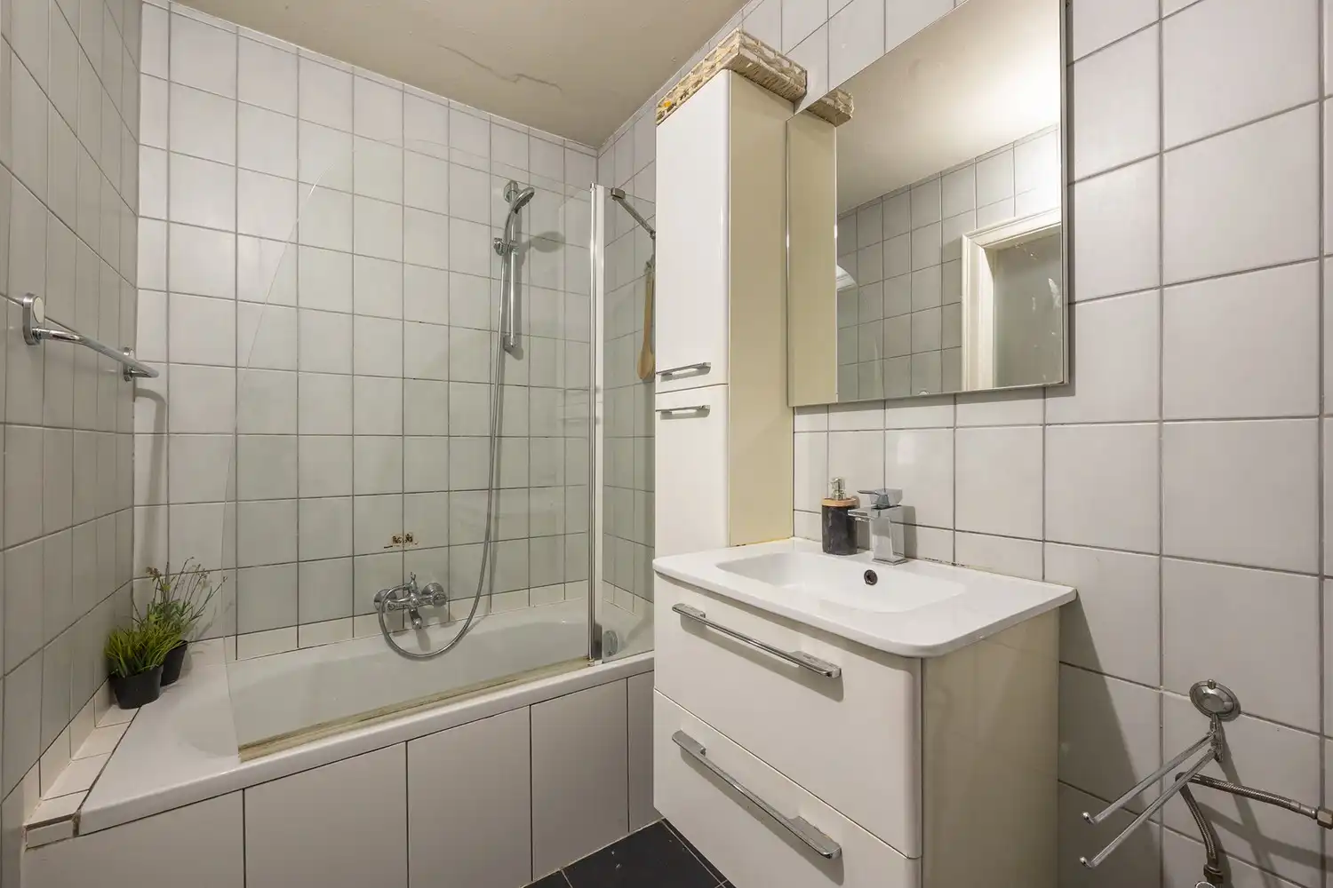 Instapklaar ruim appartement foto 9