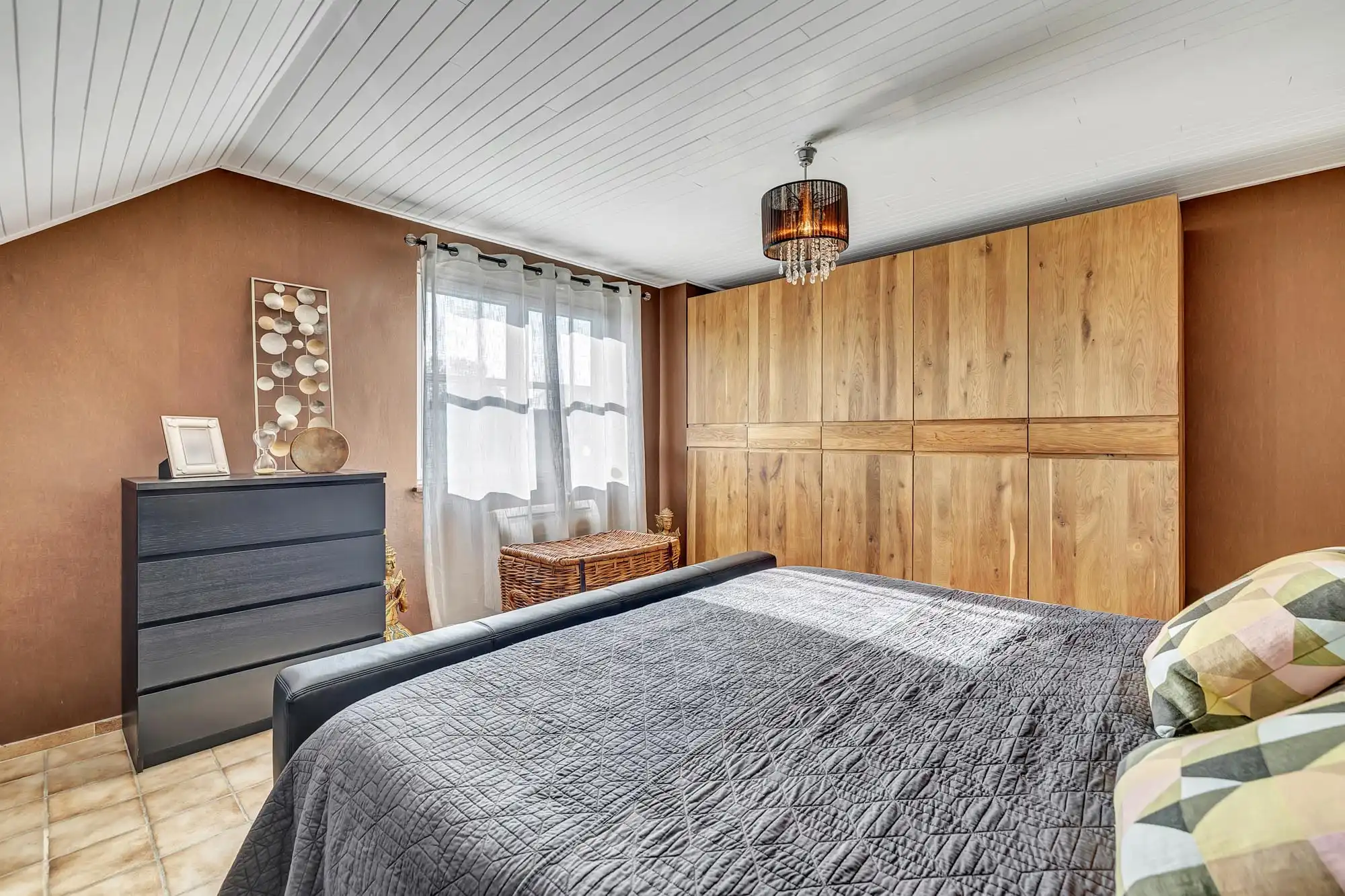 Charmante instapklare woning met 4 slpks, garage en tuin foto 17