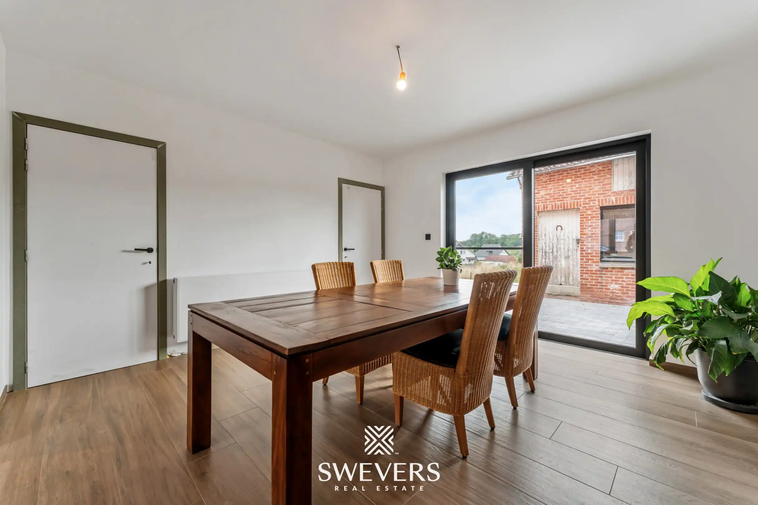 Instapklare halfopen woning op 800 m² met tuin grenzend aan natuurreservaat" foto 7