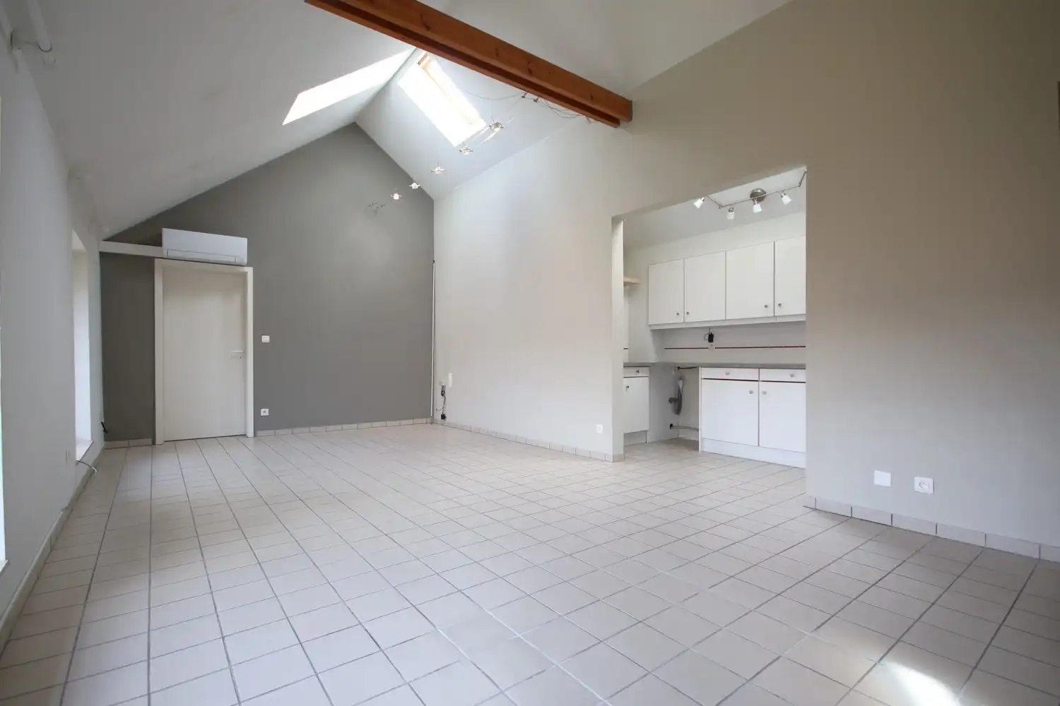 Goed gelegen appartement met 1 slaapkamer midden in het centrum foto 8