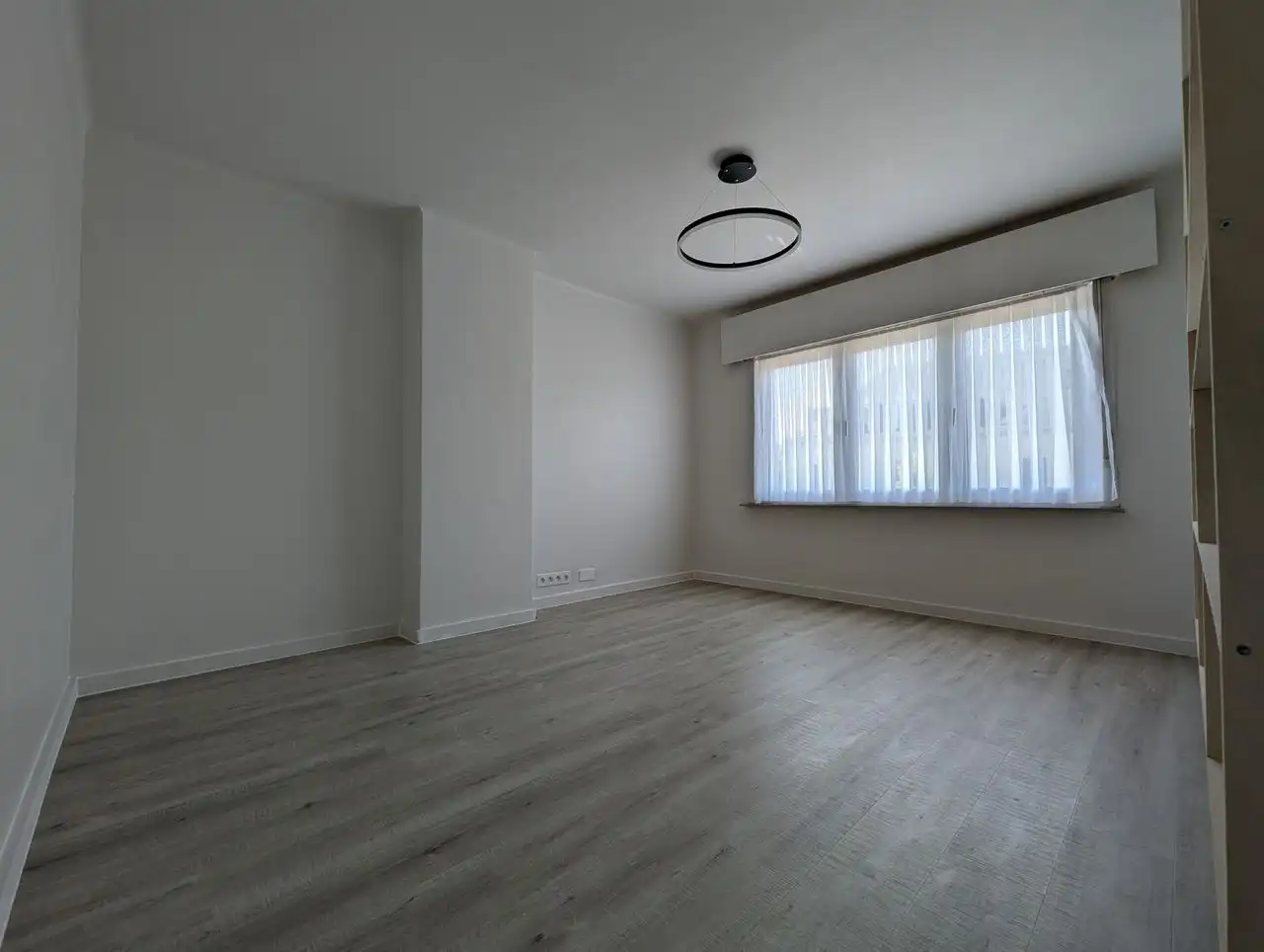 Ruime gerenoveerde woning met 3 slpks, gelegen op wandelafstand van het centrum !  foto 10