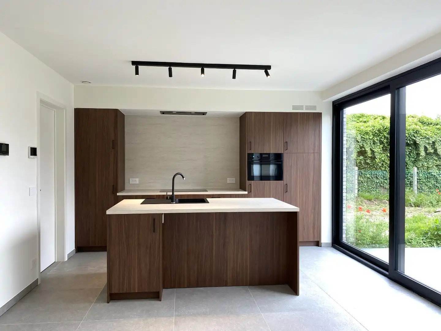 NIEUWBOUWPROJECT MET 2 INSTAPKLARE NIEUWBOUWWONINGEN MET 3 SLPKS | TUIN EN CARPORT foto 22