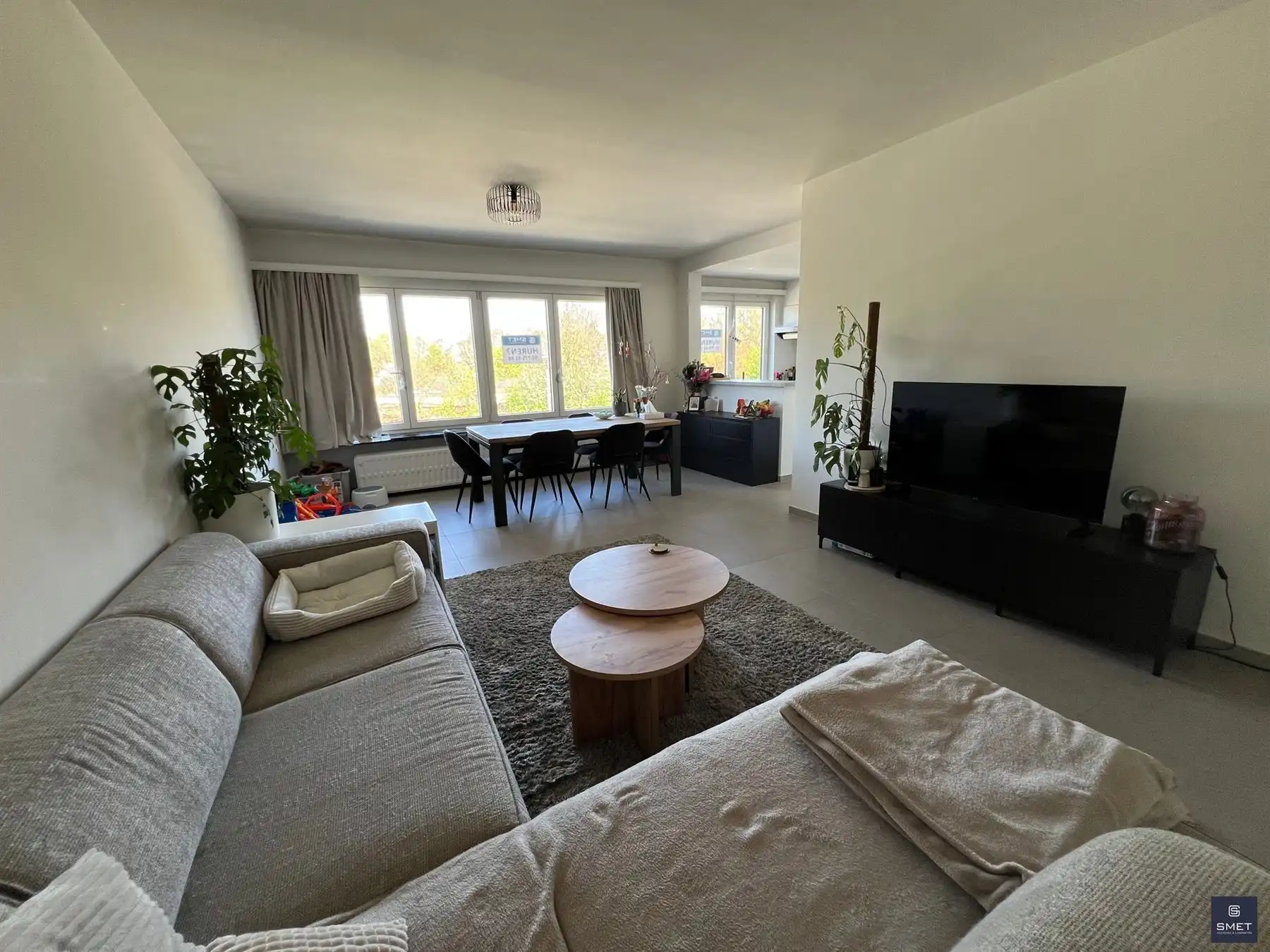 Gerenoveerd appt met 2 slpks, terras en garage foto 5