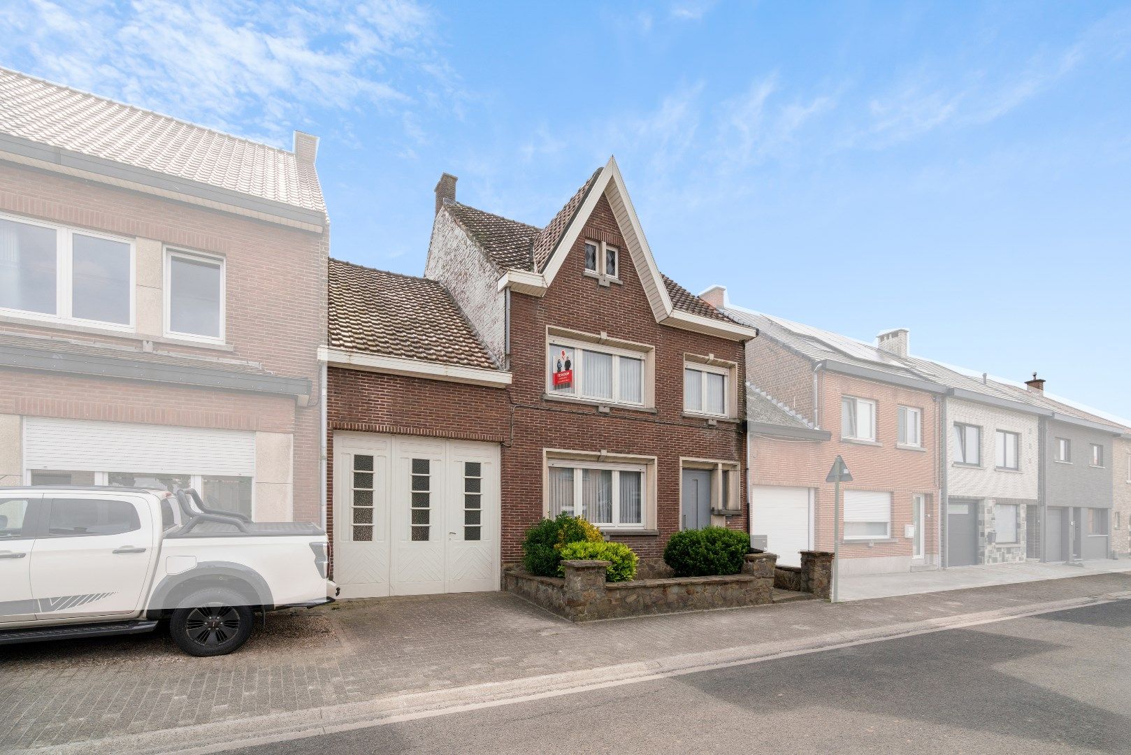 Ruime solide woning met 3 slaapkamers foto 23