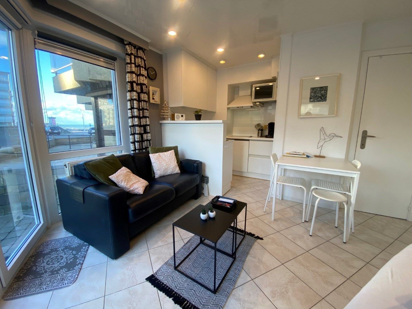 Charmante en zonnige studio te koop op toplocatie in Koksijde foto 10