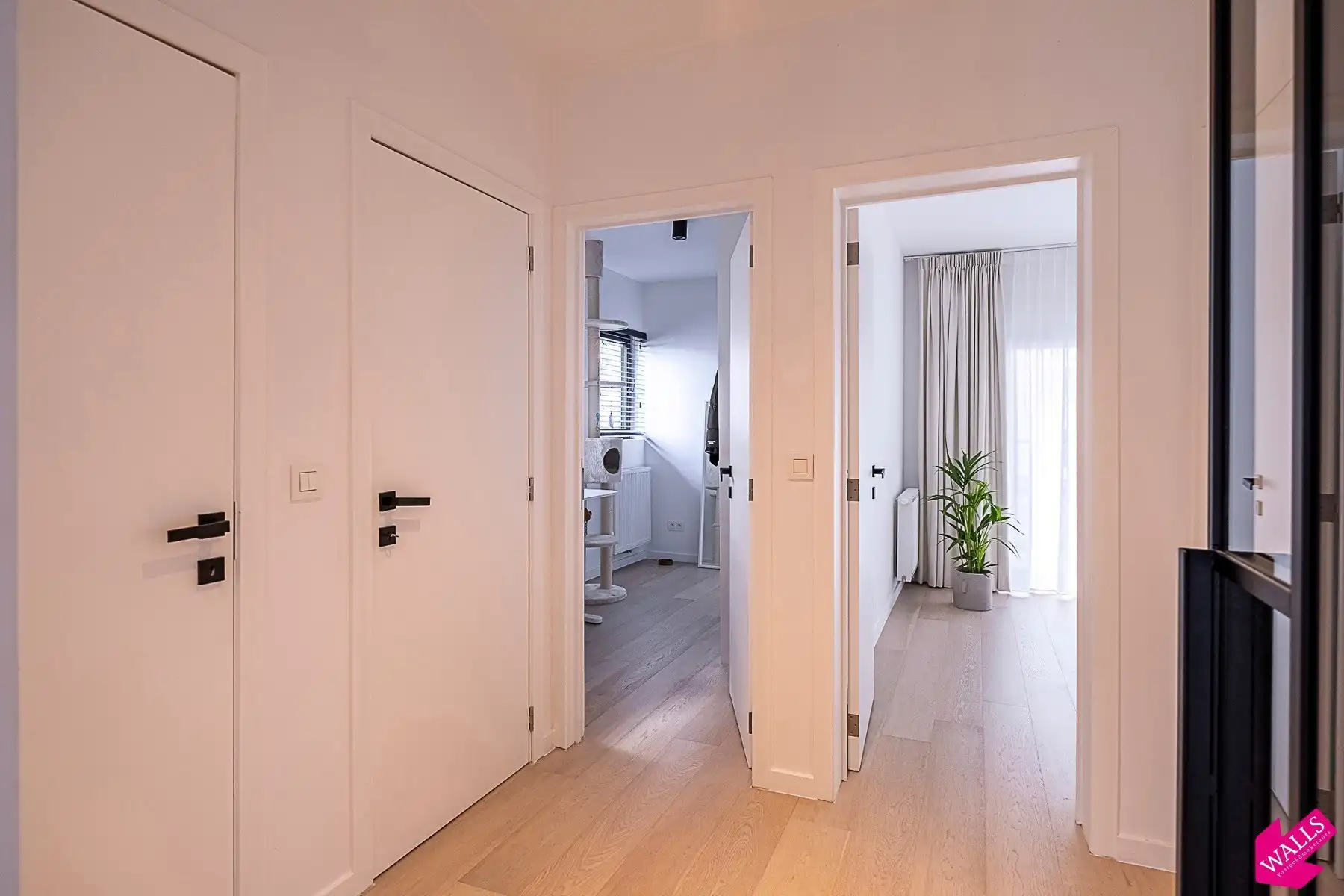 Luxueus afgewerkt en instapklaar appartement foto 12