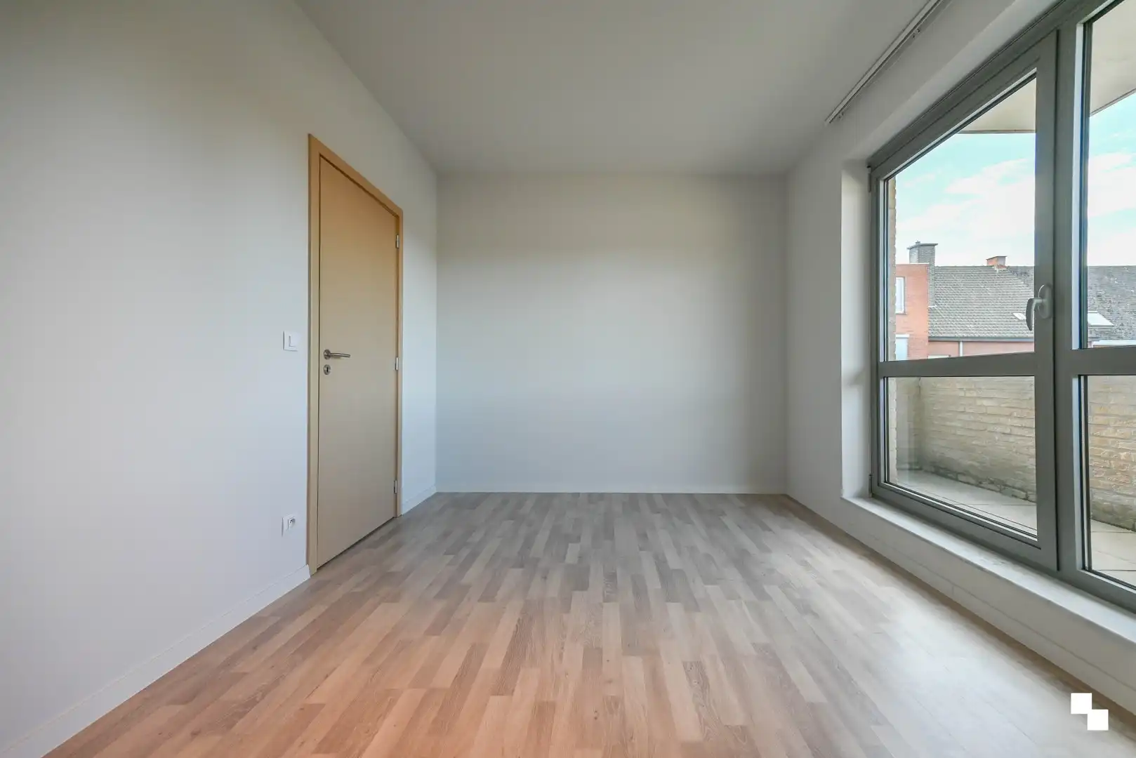 Ruim appartement met drie slaapkamers & garagebox foto 19