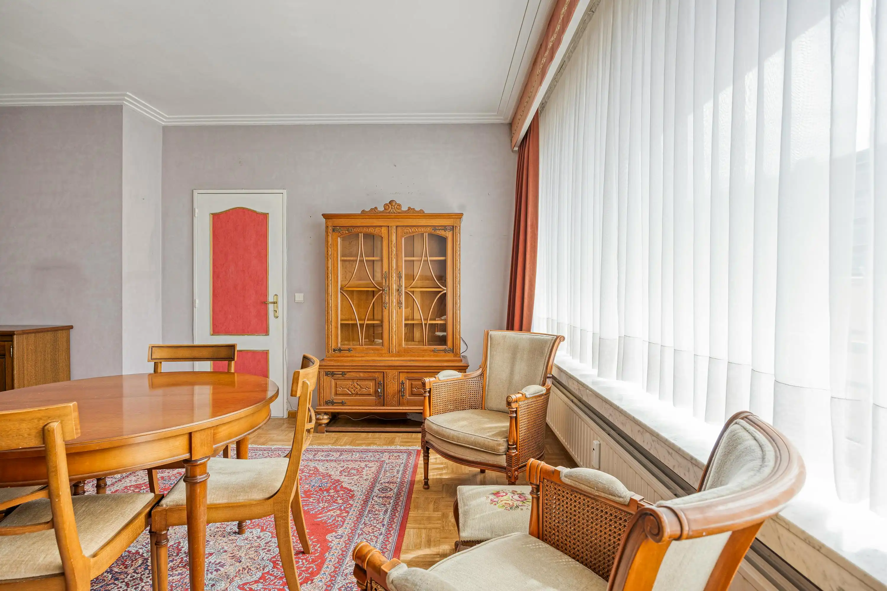 Ruim appartement met 2 terrassen te koop in Merksem foto 7
