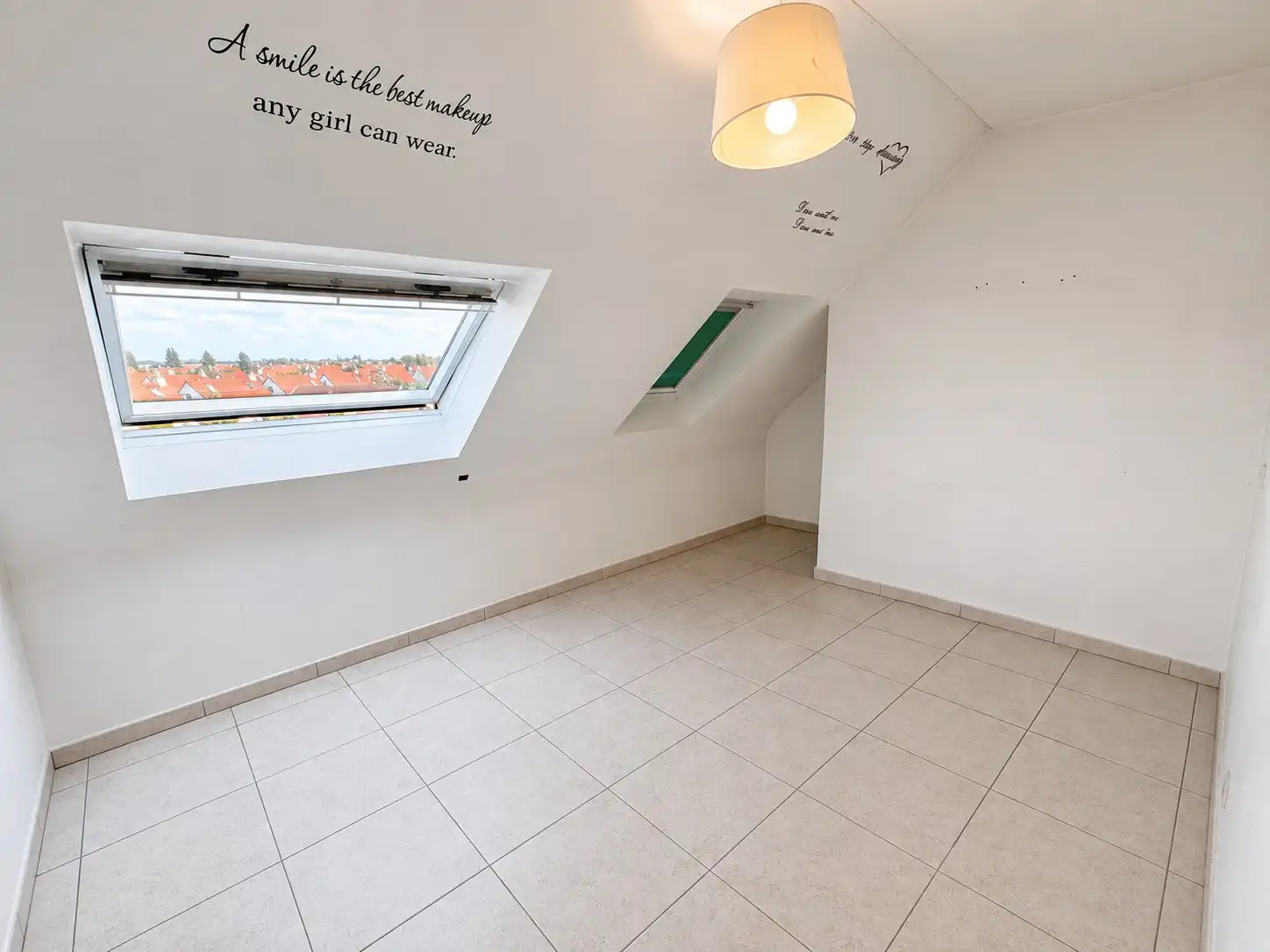 Ruim duplexappartement met 3 slaapkamers nabij het centrum. foto 11