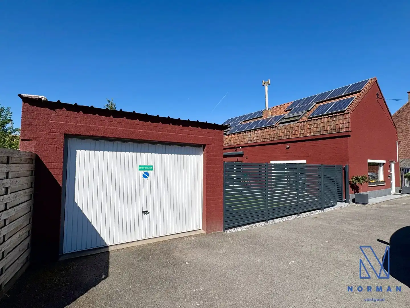 Ruime woning te koop in een doodlopende straat te Hulste – uiterst rustig gelegen met 4 slaapkamers en losstaande garage! foto 6
