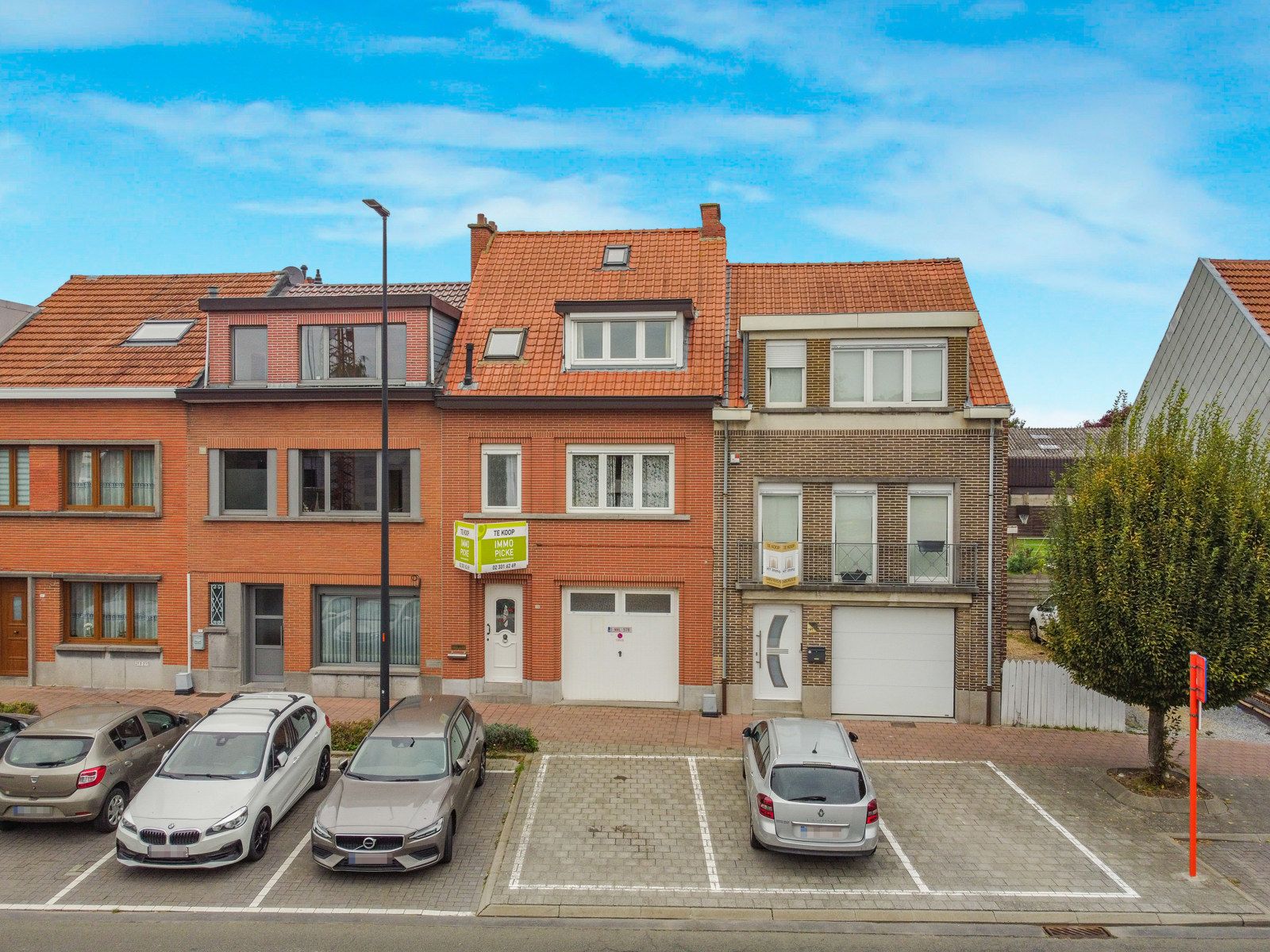 Gunstig gelegen woning met 3 slaapkamers en garage foto 2