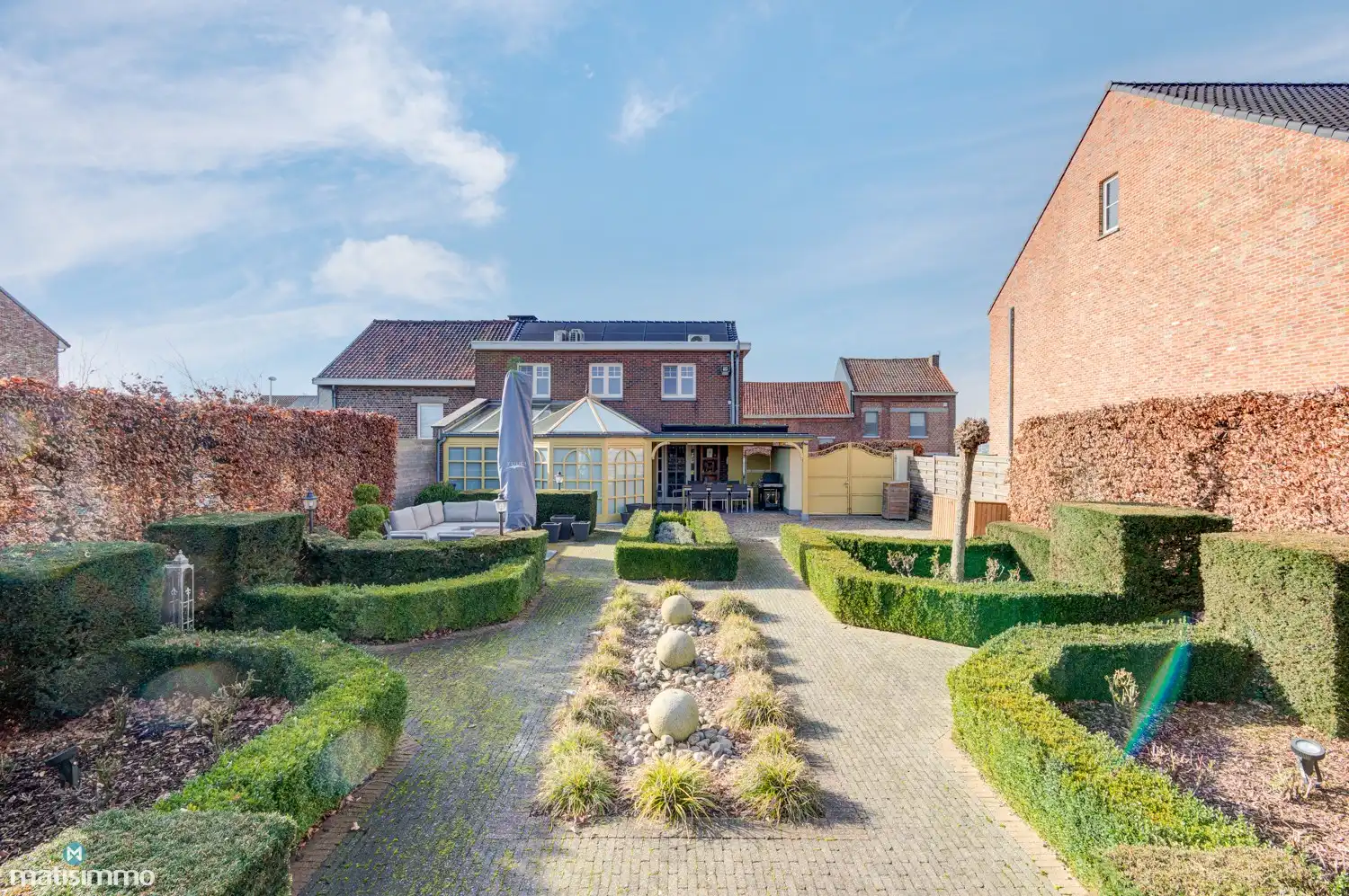 INSTAPKLARE EN ENERGIEZUINIGE WONING MET INPANDIGE GARAGE, TUINKAMER, KELDER EN RUIME TUIN TE ELST foto 31