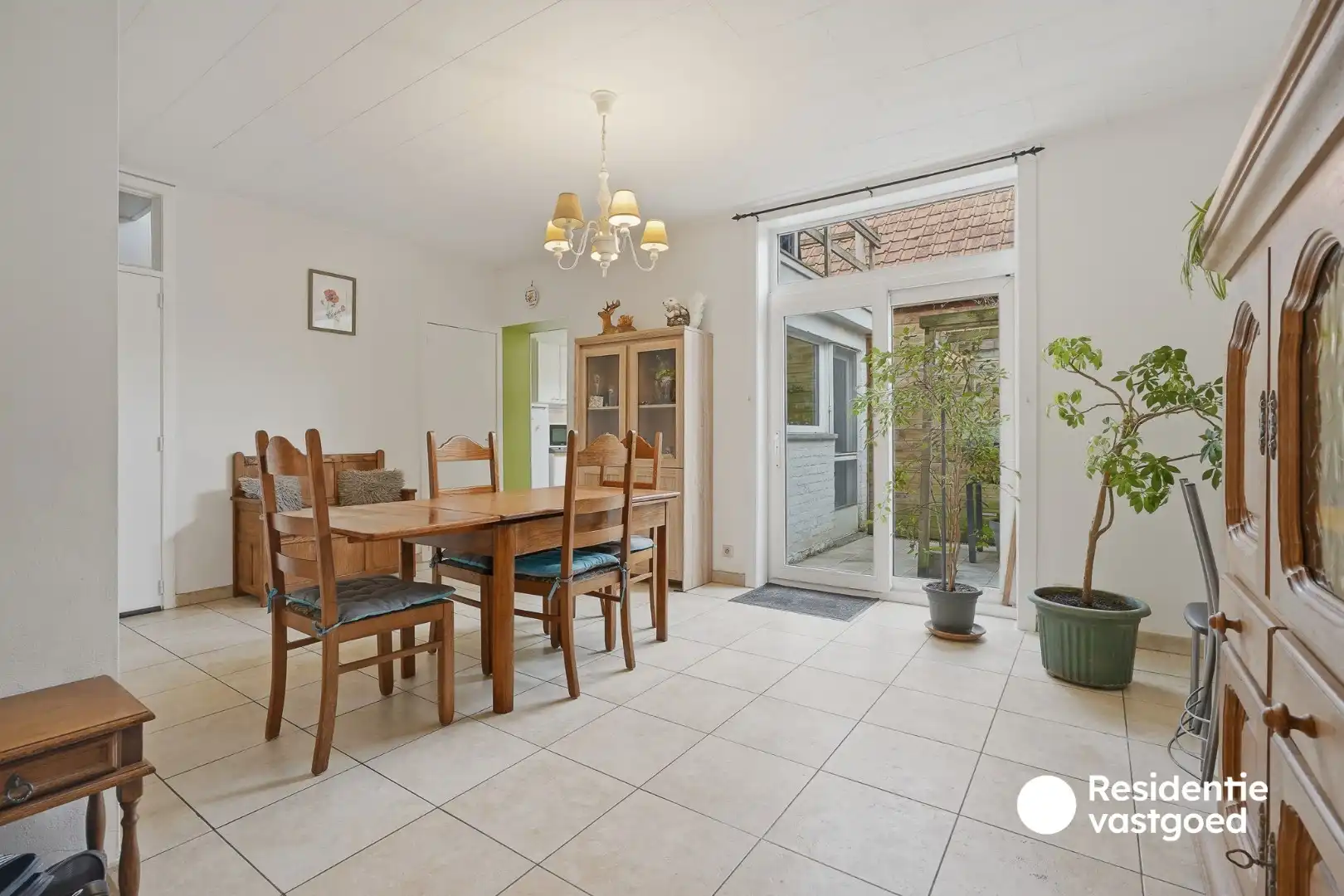 Instapklare woning in hartje Diksmuide, met zicht op het stadspark! foto 5