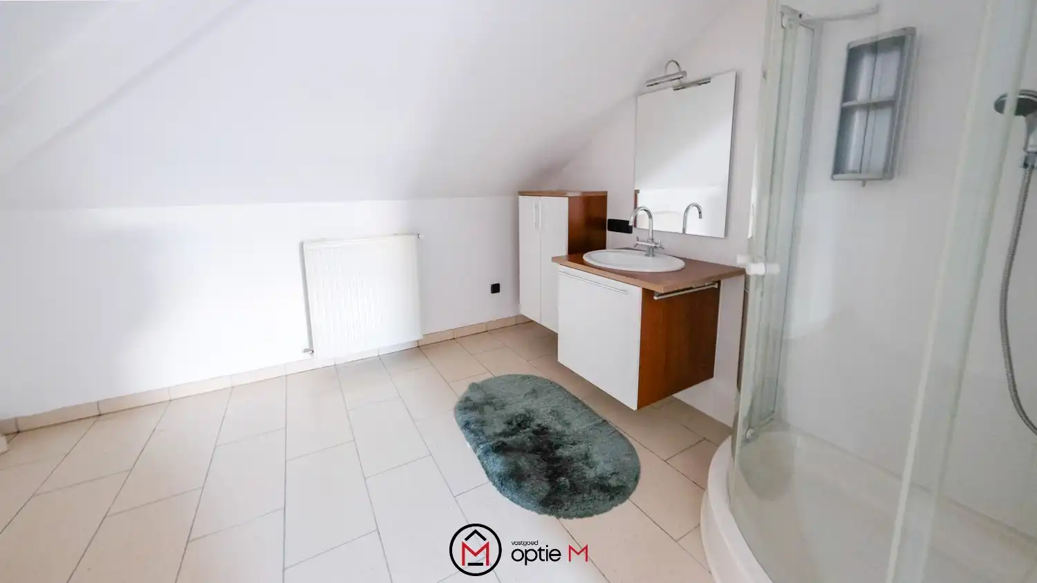 Bedrijfspand met woonst te huur – ruime hal, werkplaats en appartement met 3 slaapkamers foto 31