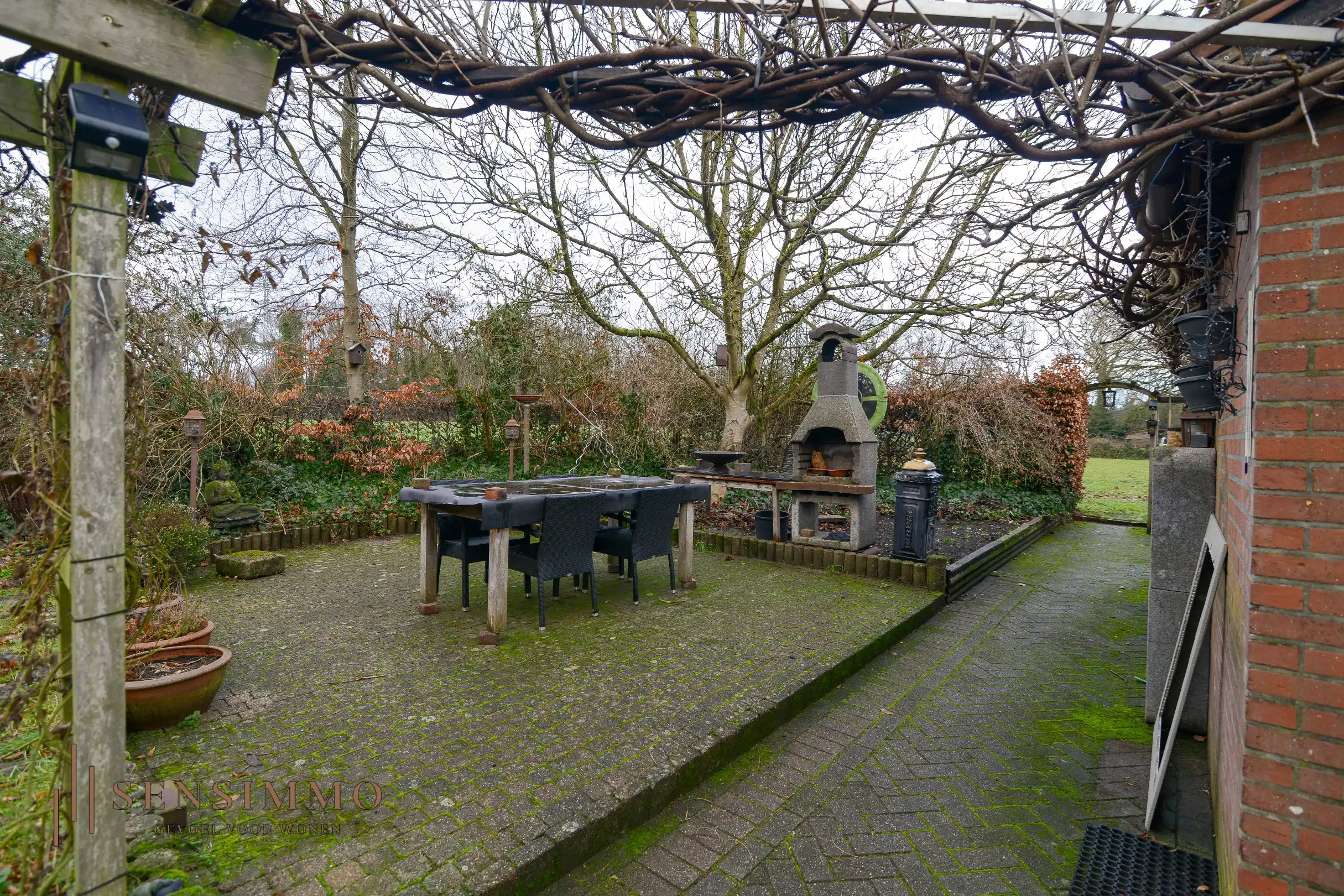 Open bebouwing met 3 slaapkamers op ruim perceel van 13a foto 13