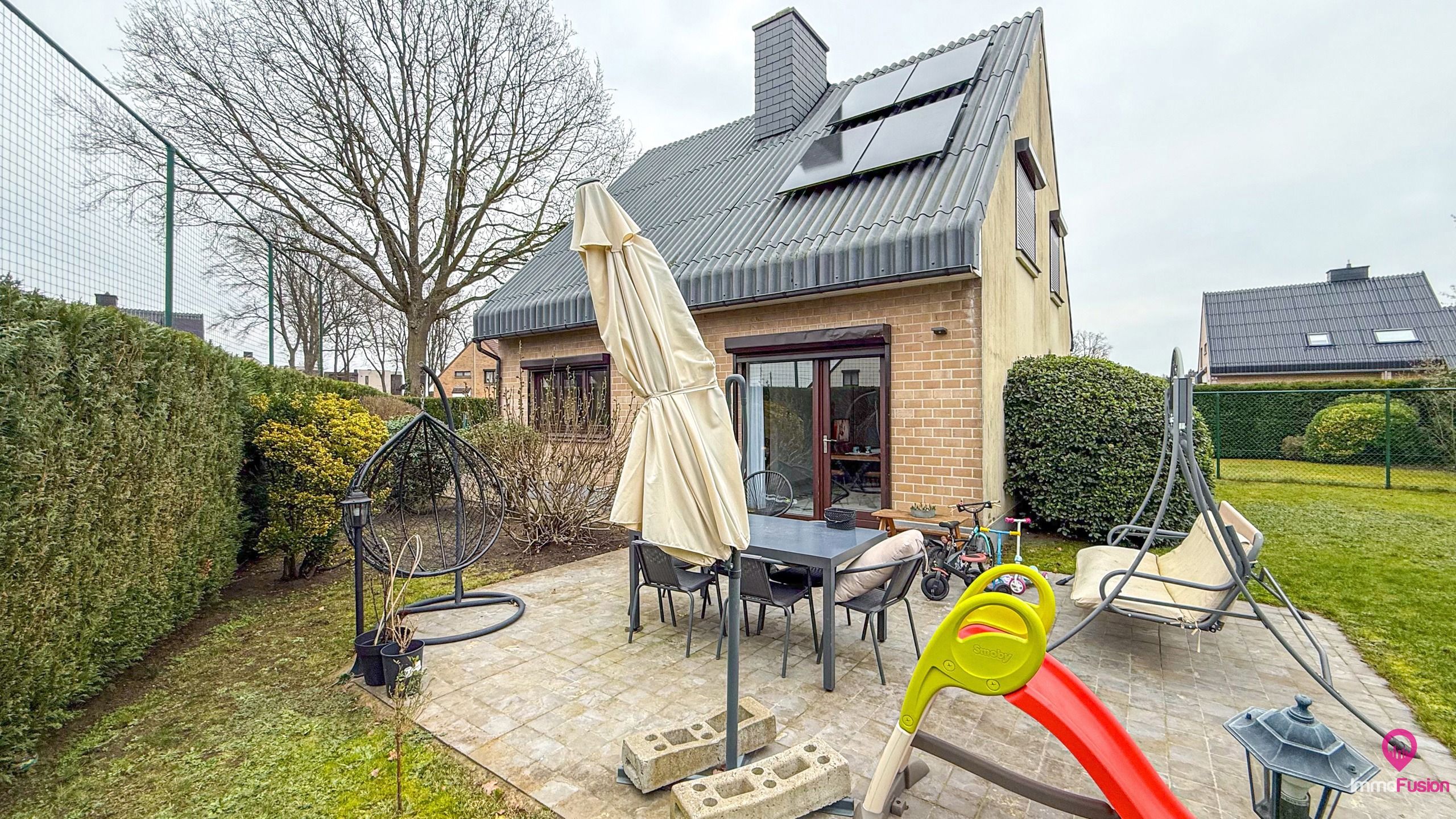 Ruime gezinswoning met 3 slaapkamers in rustige straat! foto 33