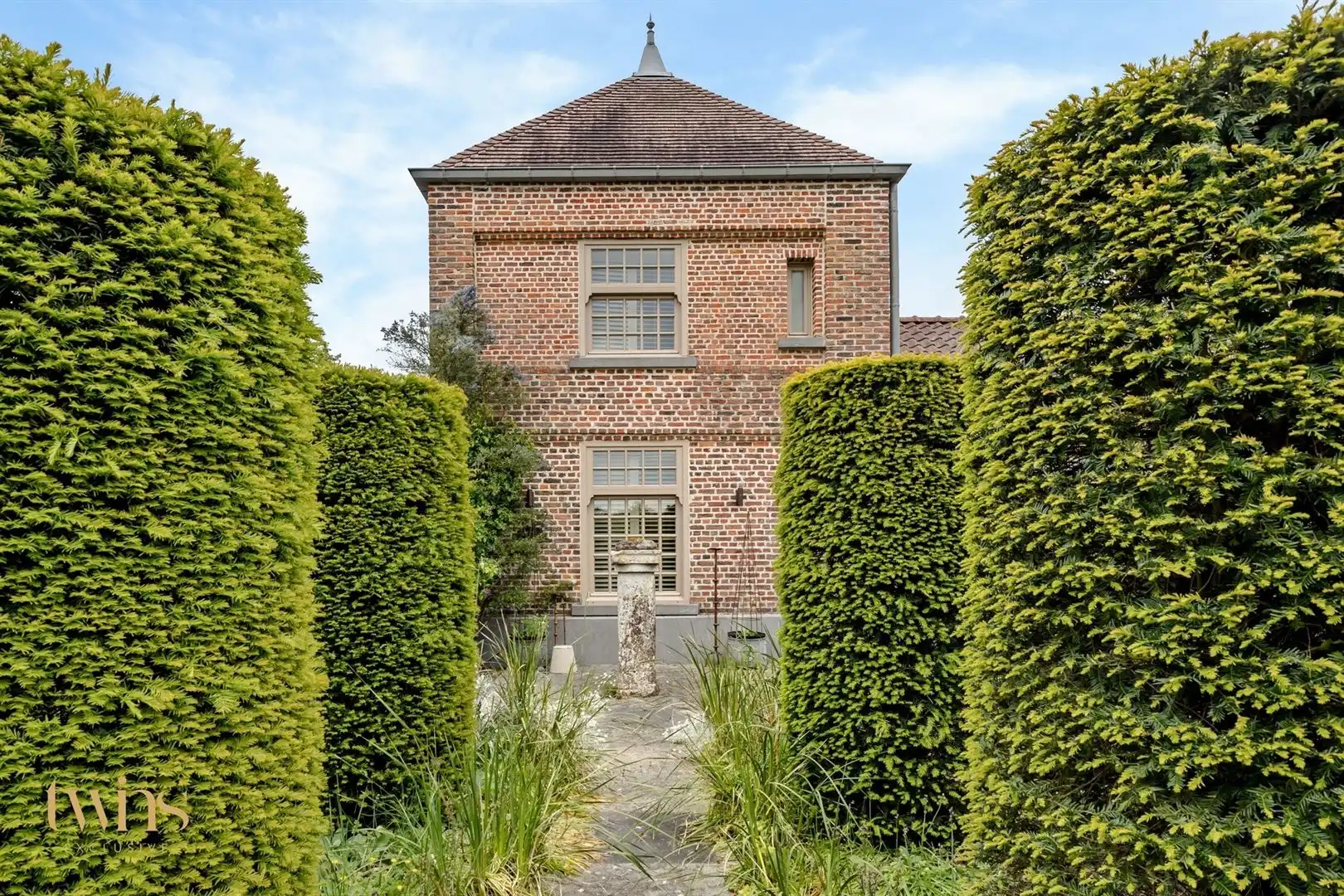 Exclusief wonen in de geliefde gerenoveerde Patershoeve te Buggenhout  foto 8