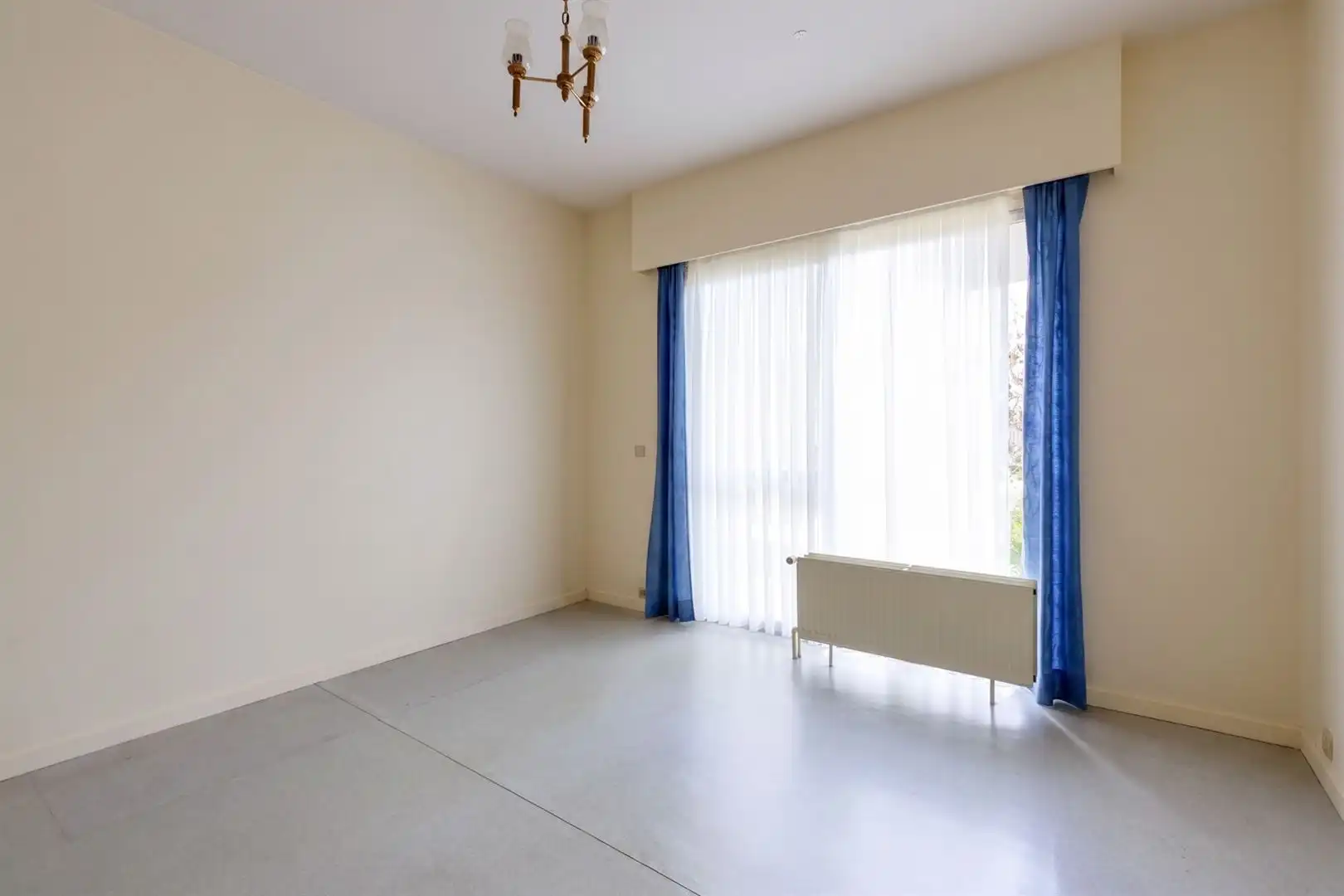 Gelijkvloersappartement met garage foto 10