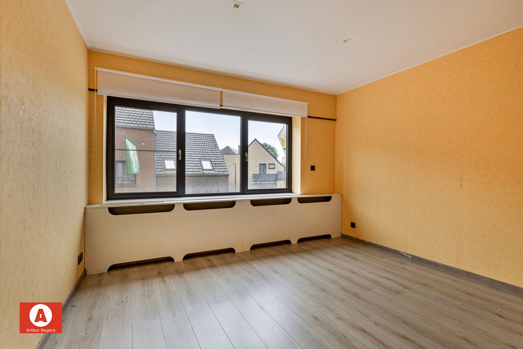 Woning met afzonderlijk handelspand/opslagplaats van 220m² foto 15