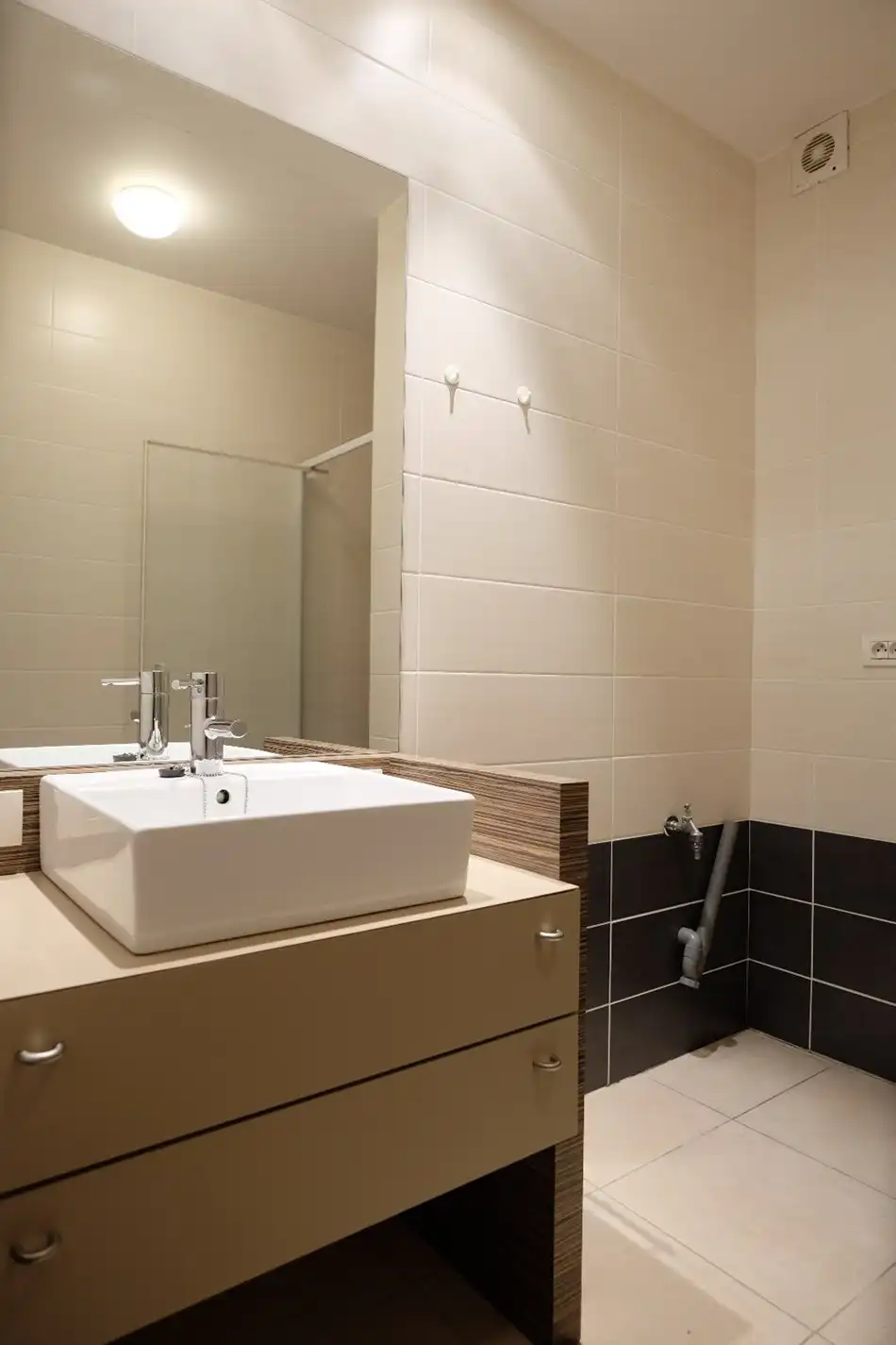 Gelijkvloers appartement op marktplein Gits foto 7