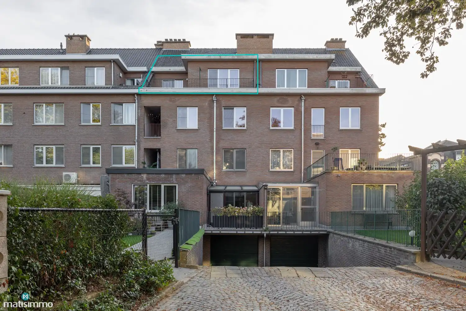 VERZORGD APPARTEMENT MET 2 SLAAPKAMERS, TERRAS EN AUTOSTAANPLAATS NABIJ HET CENTRUM VAN BILZEN foto 23