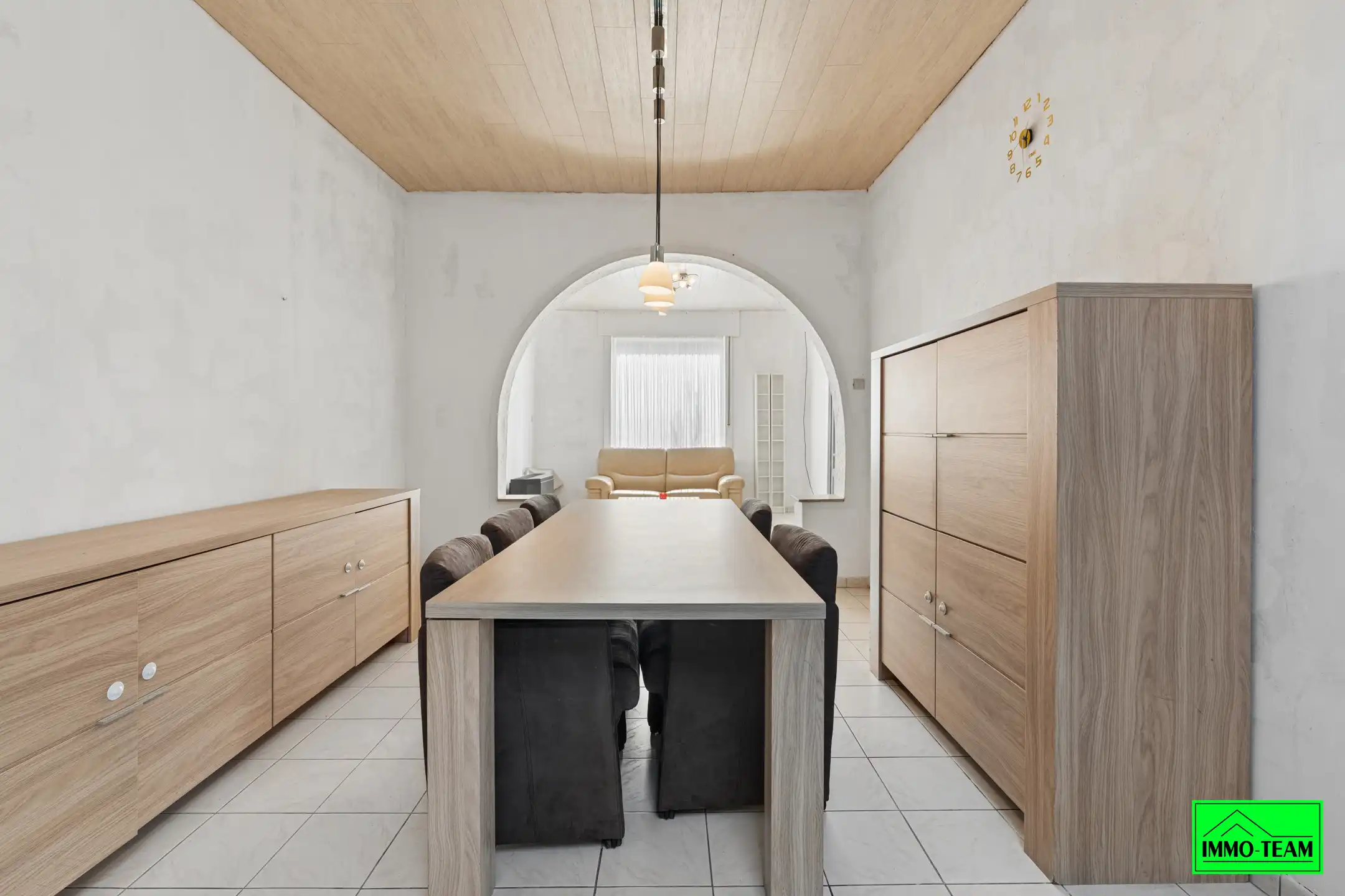 Deels gerenoveerde gezinswoning met potentieel  foto 5