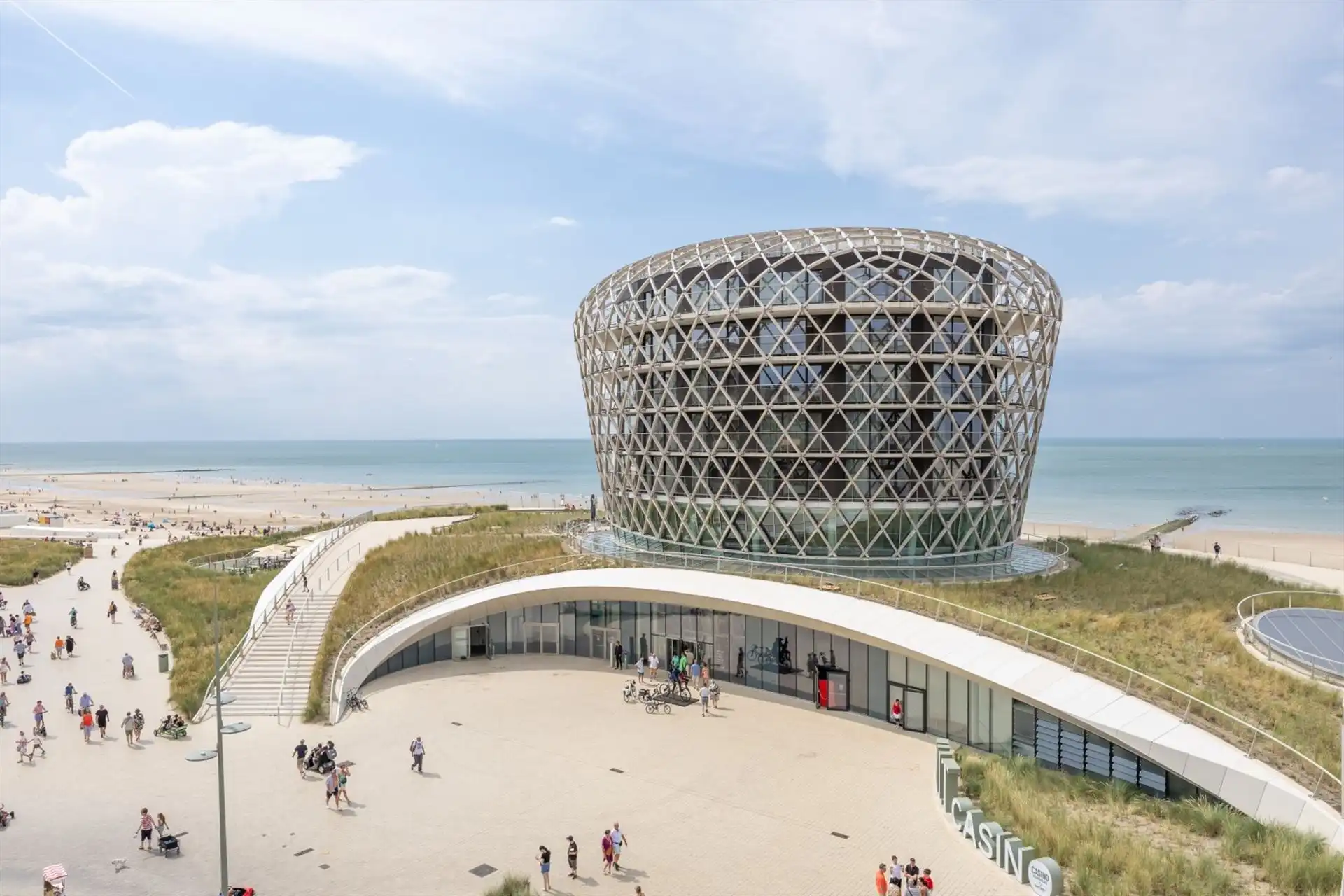 garage foto {{pictureIndex}}