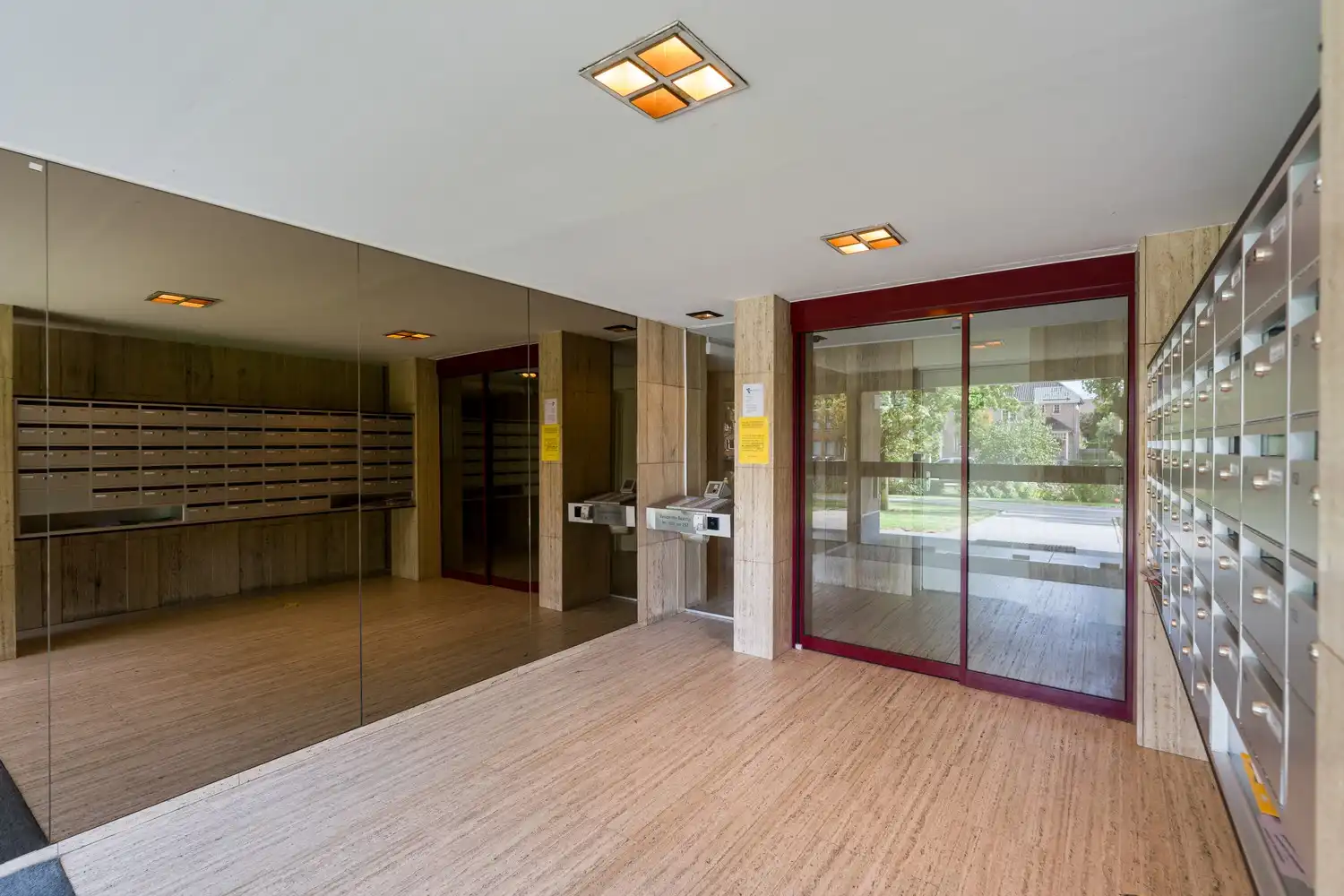 Appartement met garage en kelder op gunstige locatie! foto 25