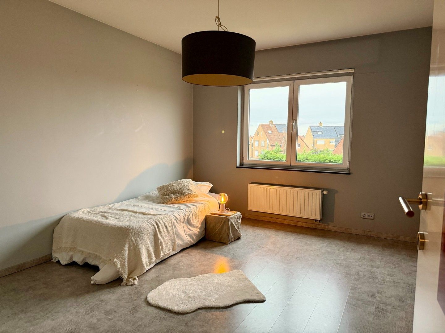 Ruime instapklare woning met garage foto 11