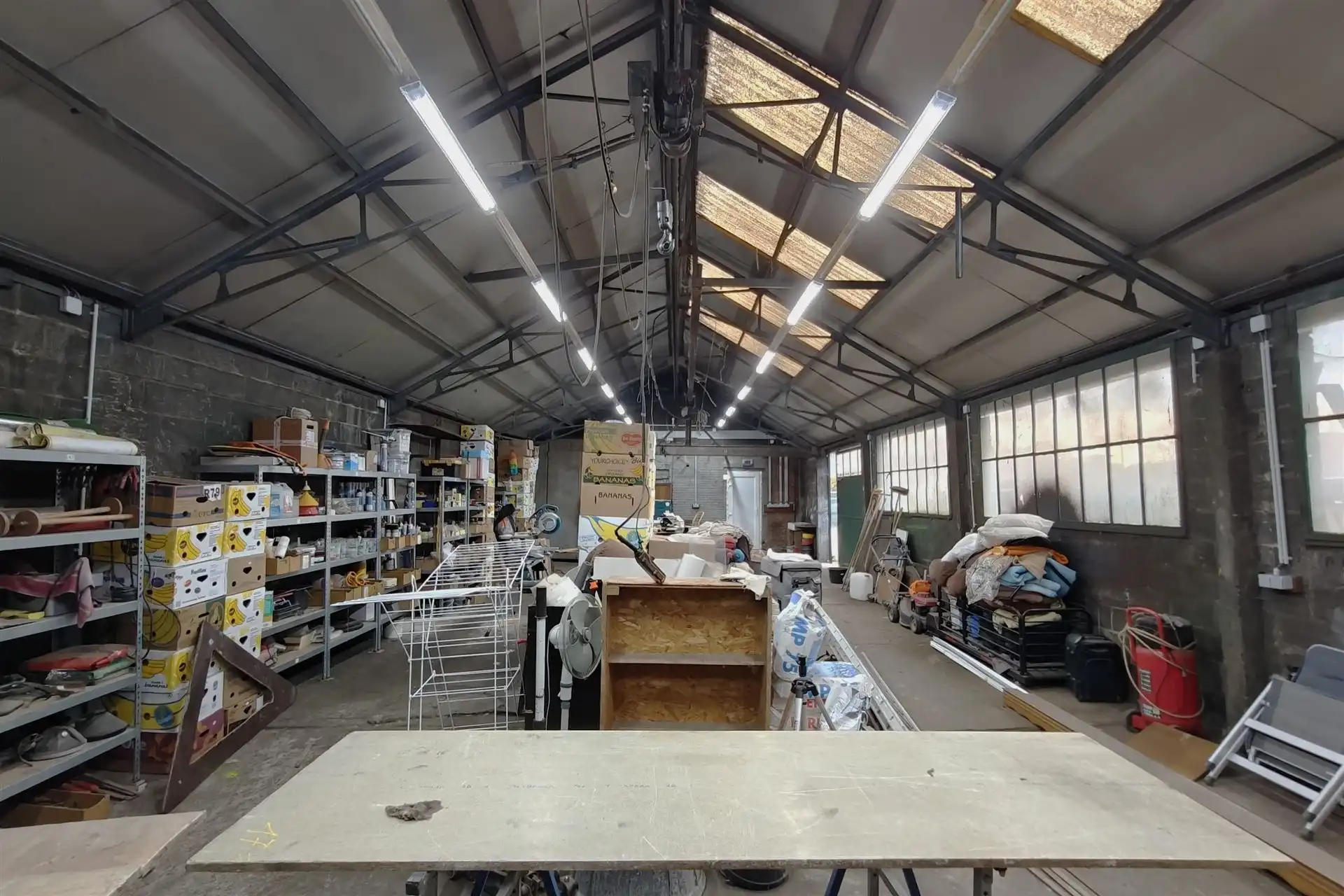 Unieke deels gerenoveerde woning met loods (205m²) en privaat bos op 24a80ca in het rustige Zelem (Halen) foto 8