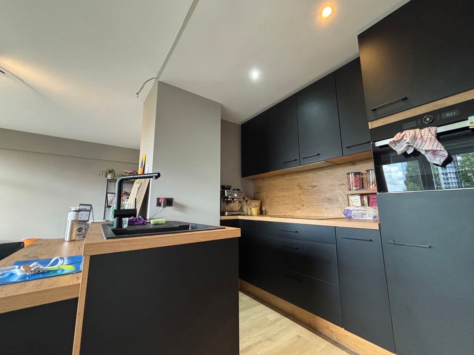 Flat met groen uitzicht!  foto 4