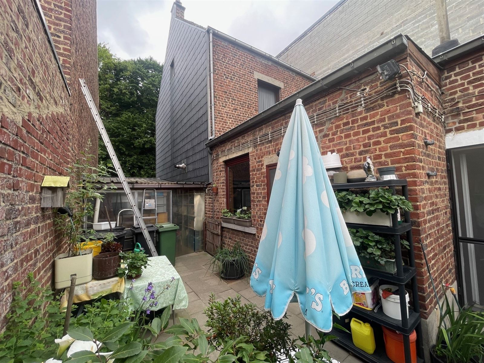 Huis met garage foto 18