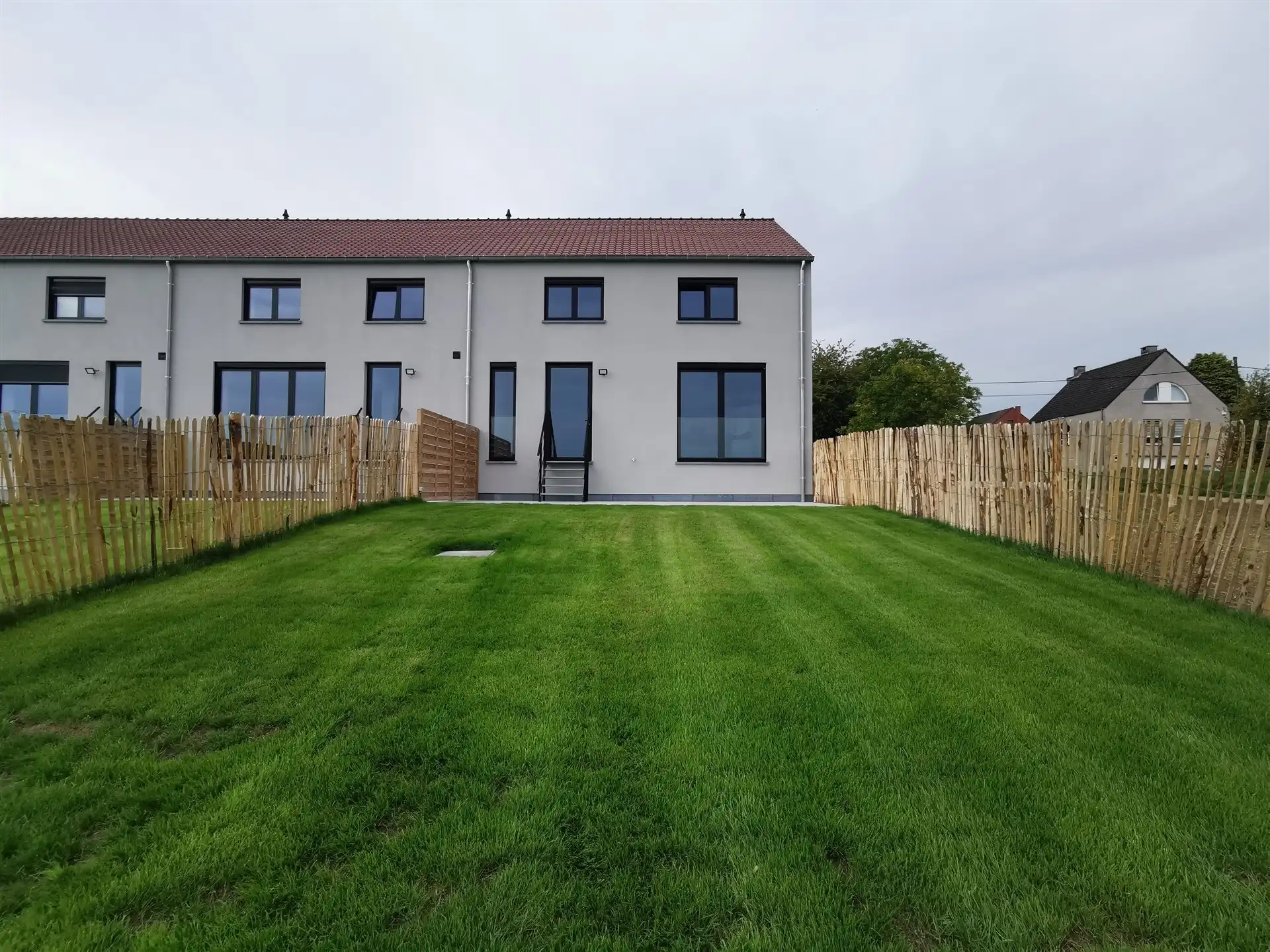 Woning met 3 slaapkamers en tuin op toplocatie foto 2