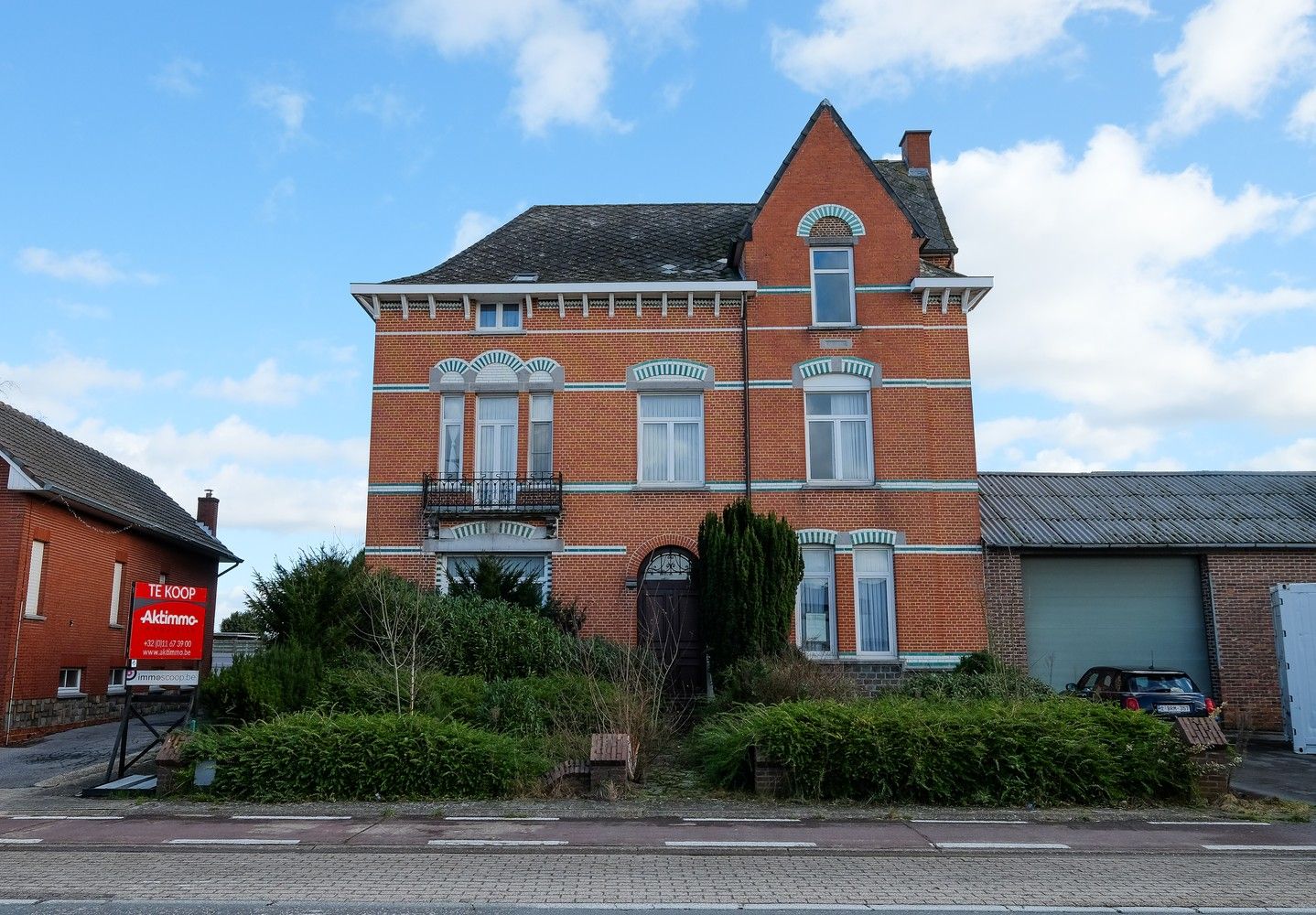 Uitzonderlijke villa met mogelijkheden te koop foto 1